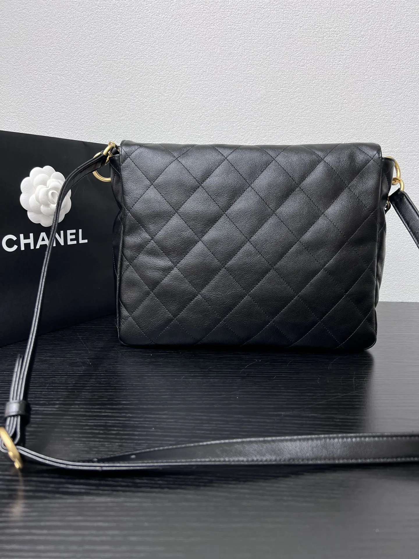 Chanel Cowhide Hobo Underarm Bag One Shoulder Back