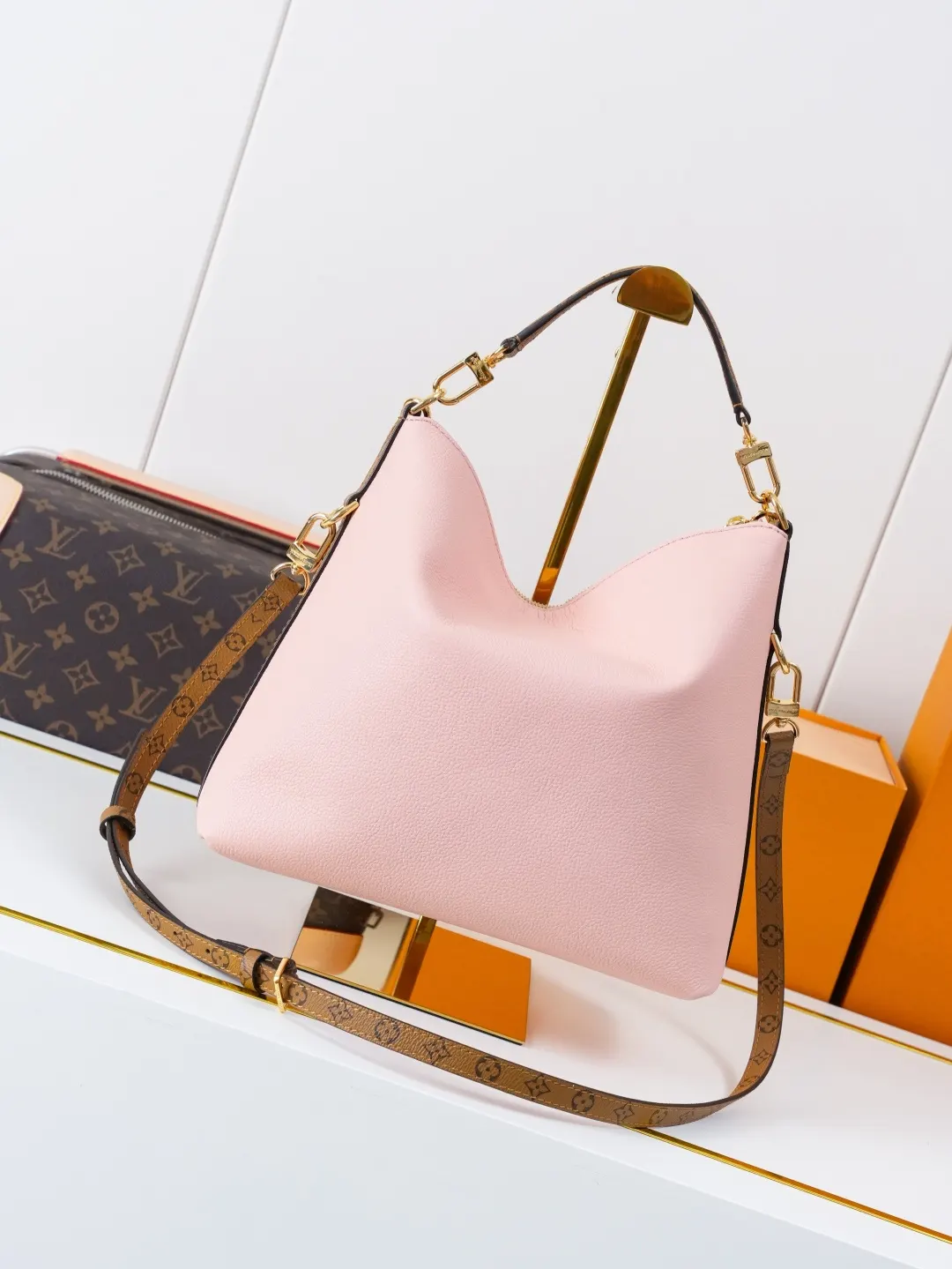 Chain Bag Leather