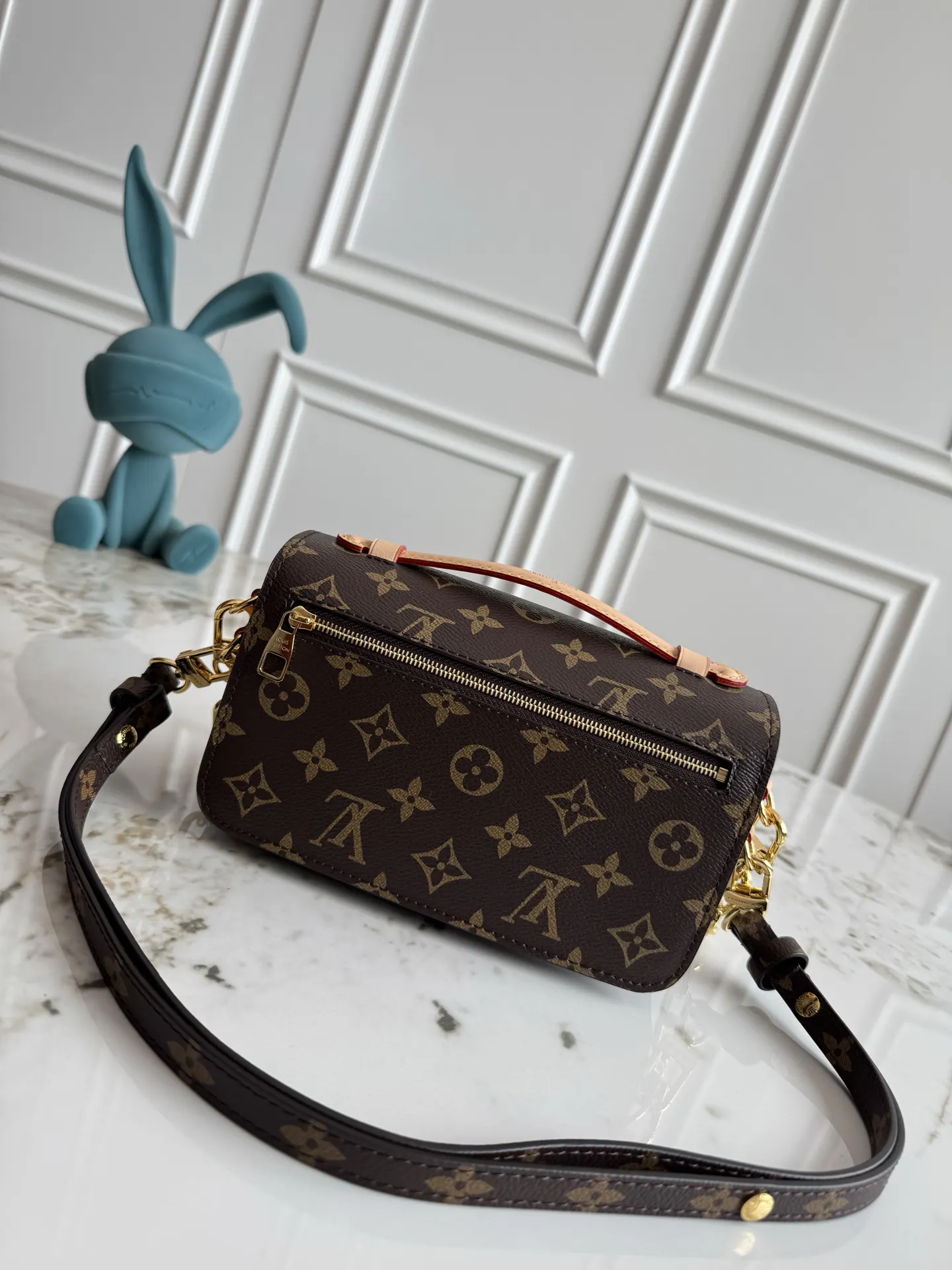 Louis Vuitton Monogram Handbag