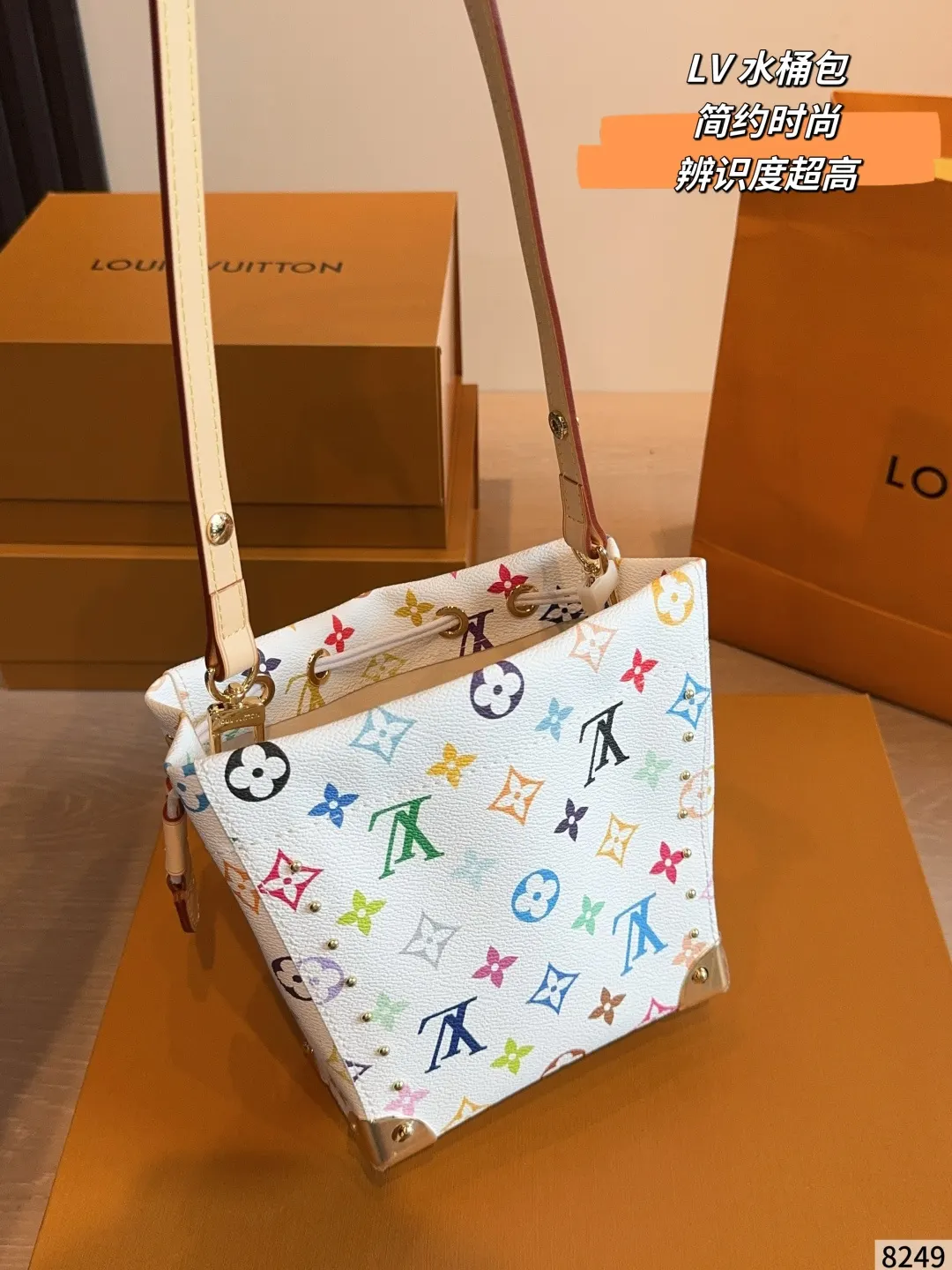 LV 帆布 小巧輕便 日常通勤或出街都很適合 收納包 旅行收納款