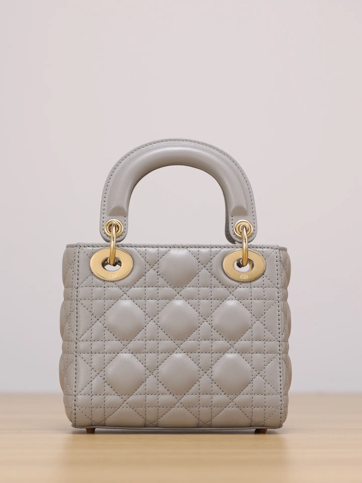 Dior Lady Dior Lady Sheepskin Clip Fine Accessories Handbag Image 5 Dior Lady Dior Lady Sheepskin Clip Fine Accessories Handbag Image 5
