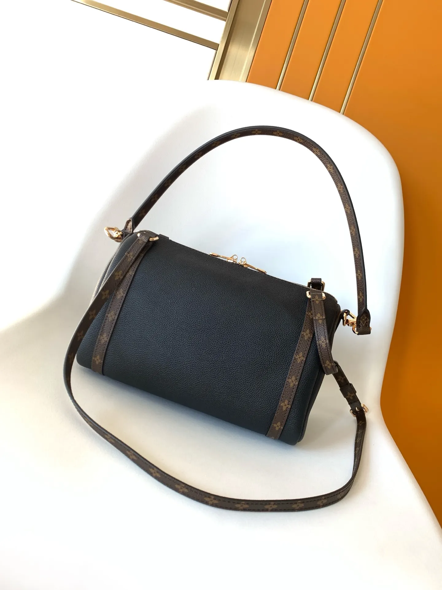 LV Keepall 黑色 灰色 牛皮 旅行袋 大容量旅行款