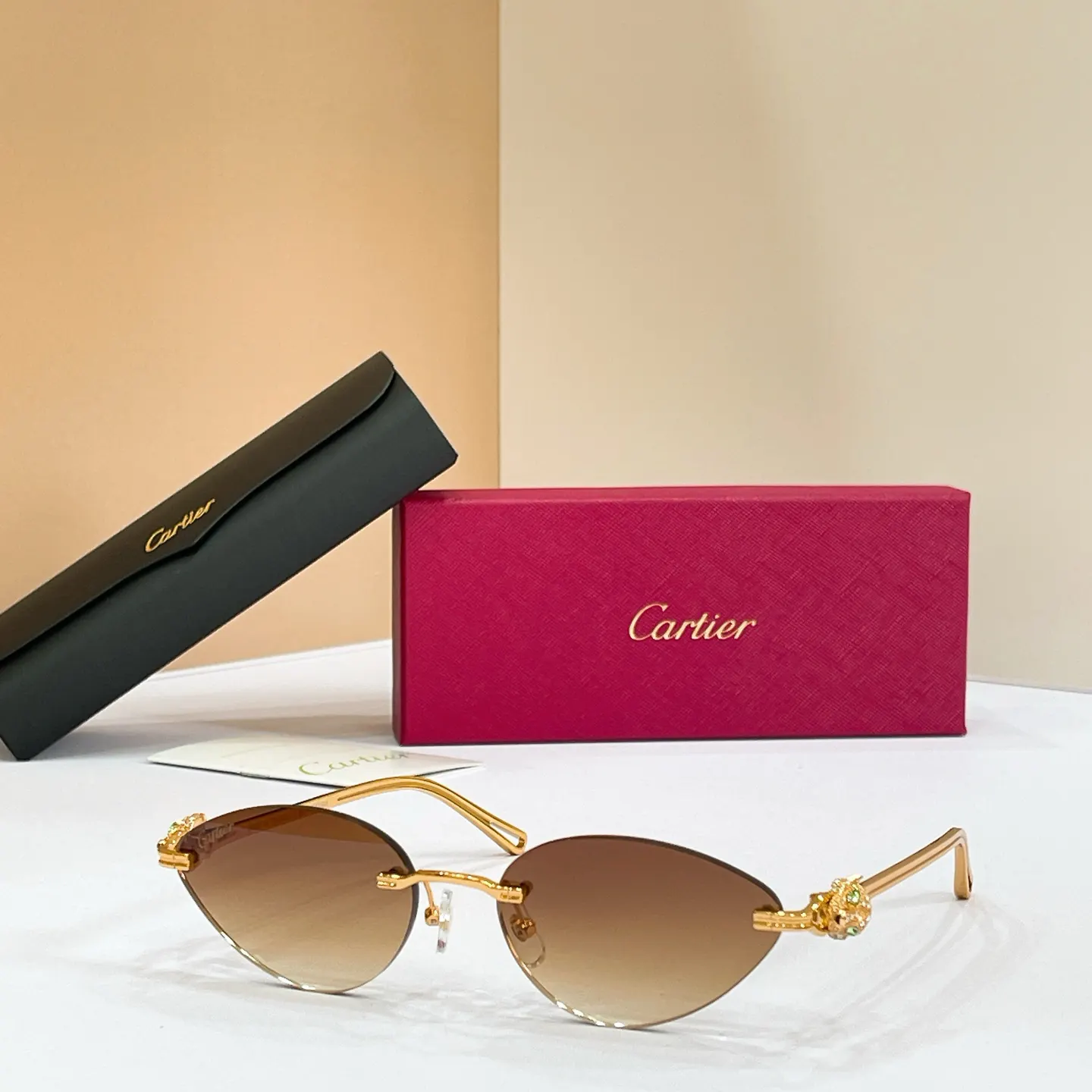 Cartier 墨镜 时尚防晒款 款29