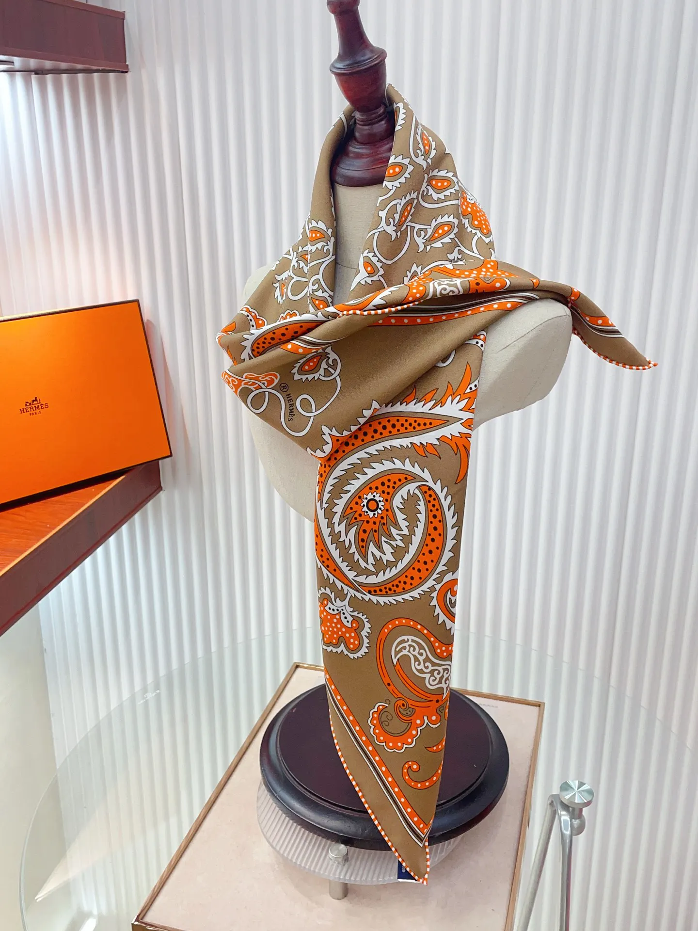 Hermès Scarf