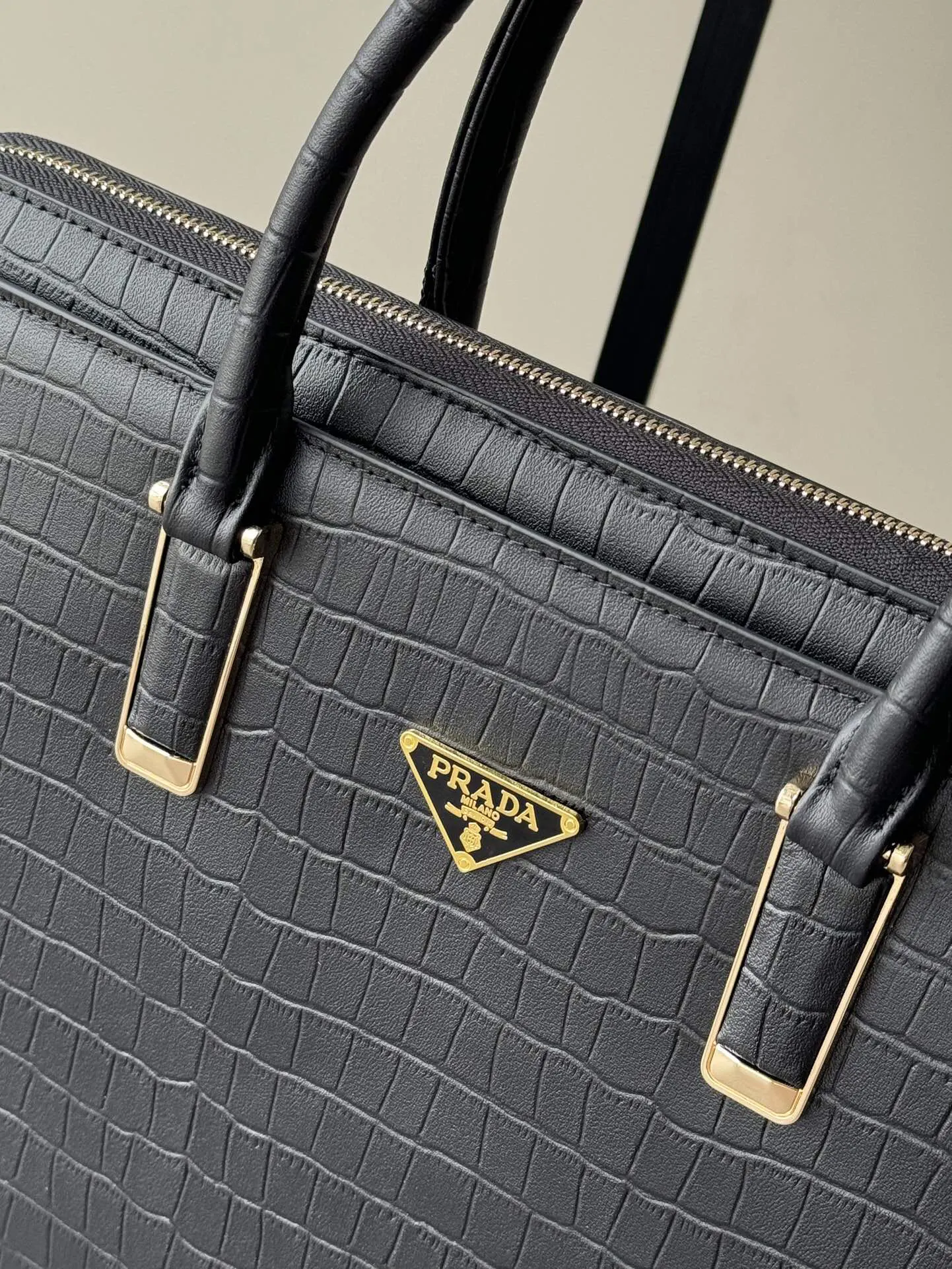 Prada 黑色 小牛皮 公文包 商務通勤款
