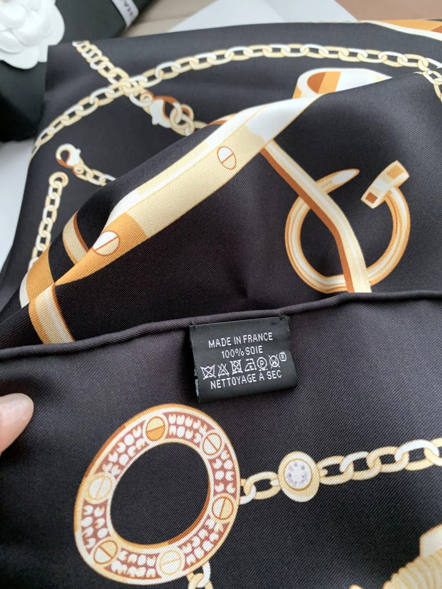 Chanel 丝巾 优雅搭配