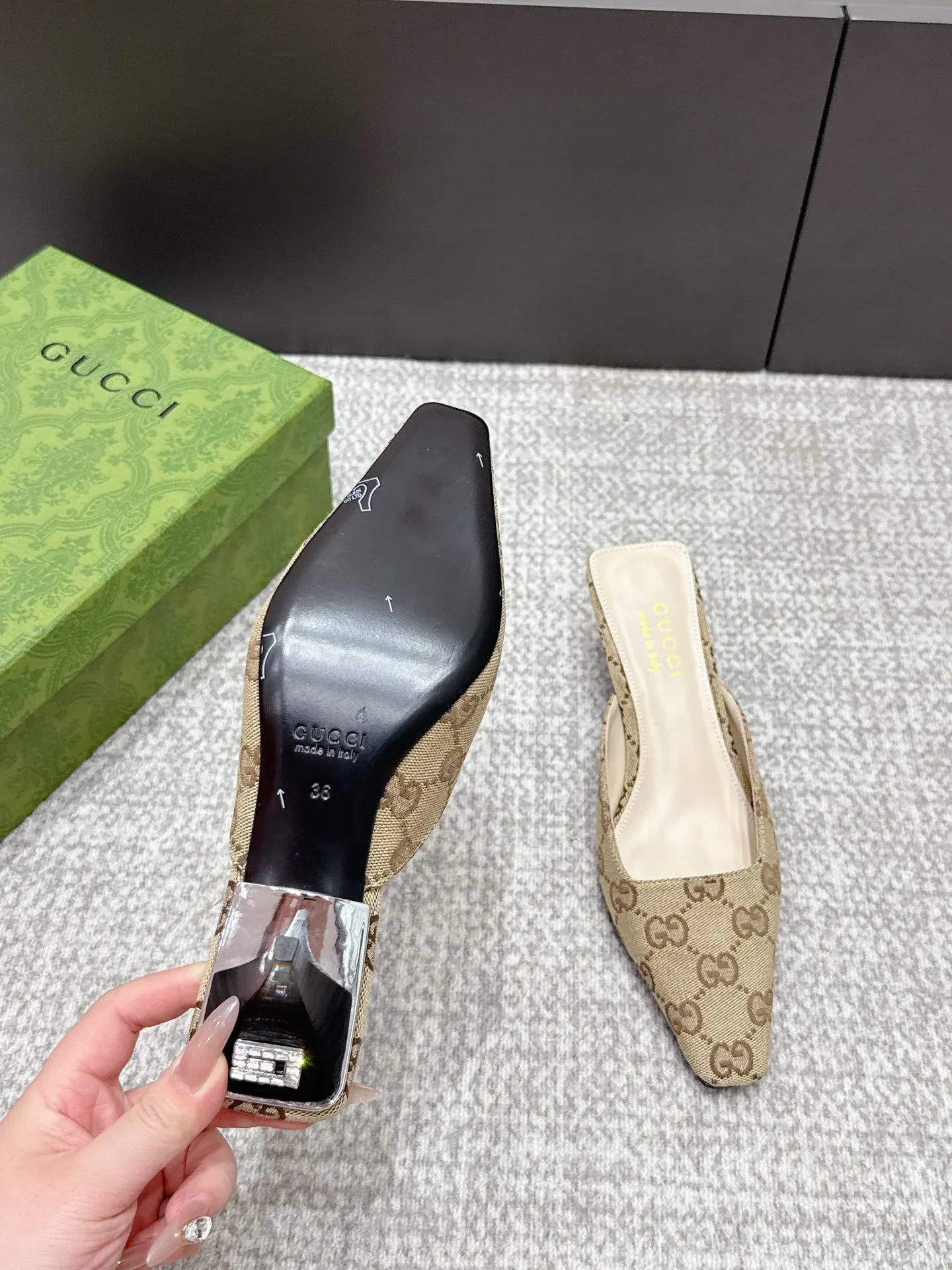 Gucci Logo Sneakers Image 9 Gucci Logo Sneakers Image 9