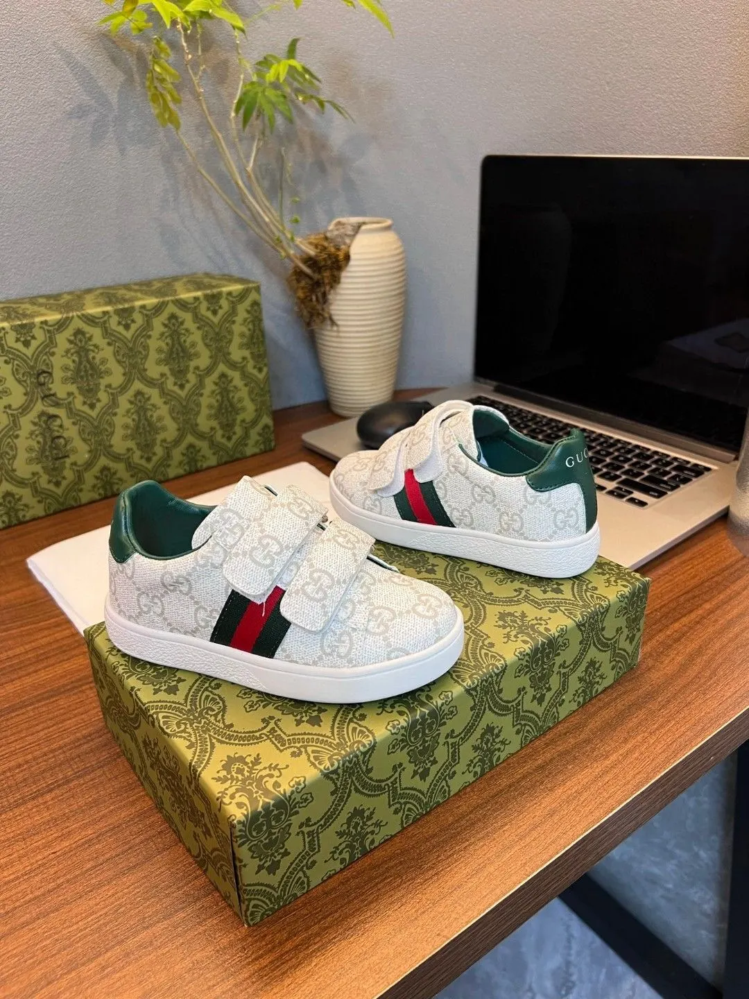 Gucci Logo休闲运动鞋 百搭款