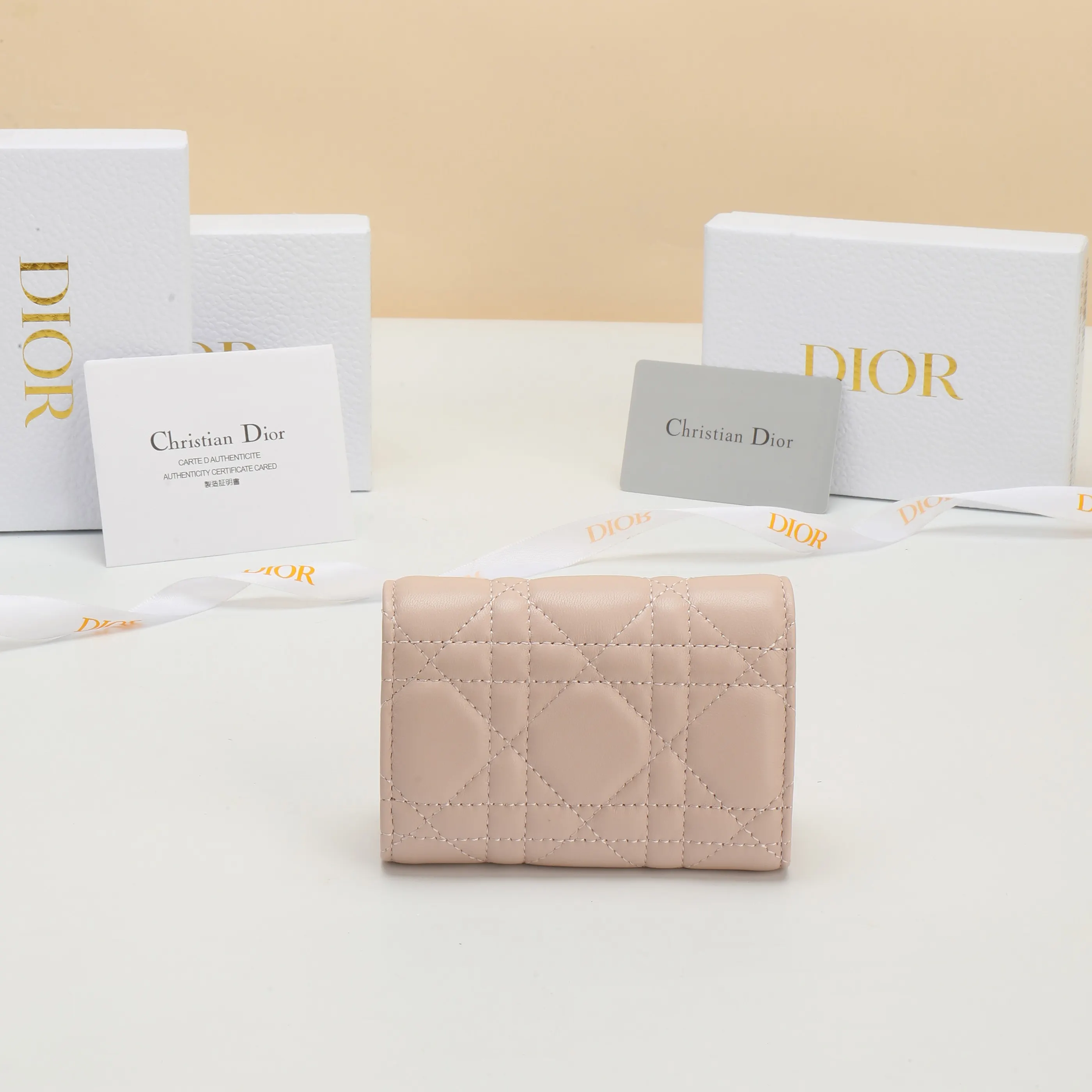 Dior Lady Dior 粉色 皮革 钱包