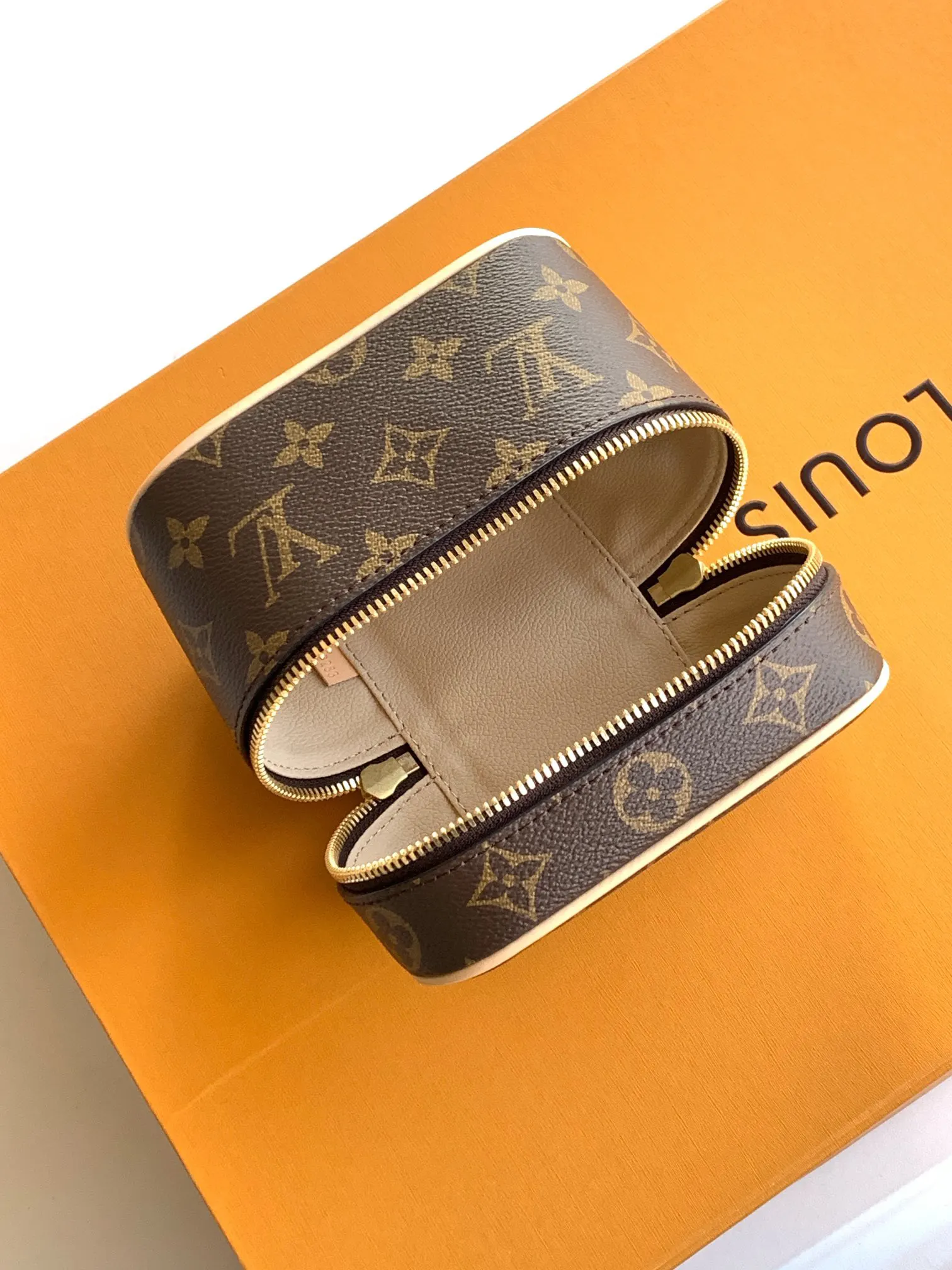 Louis Vuitton Brown Monogram Top Handle Bag | ORBUYBAG