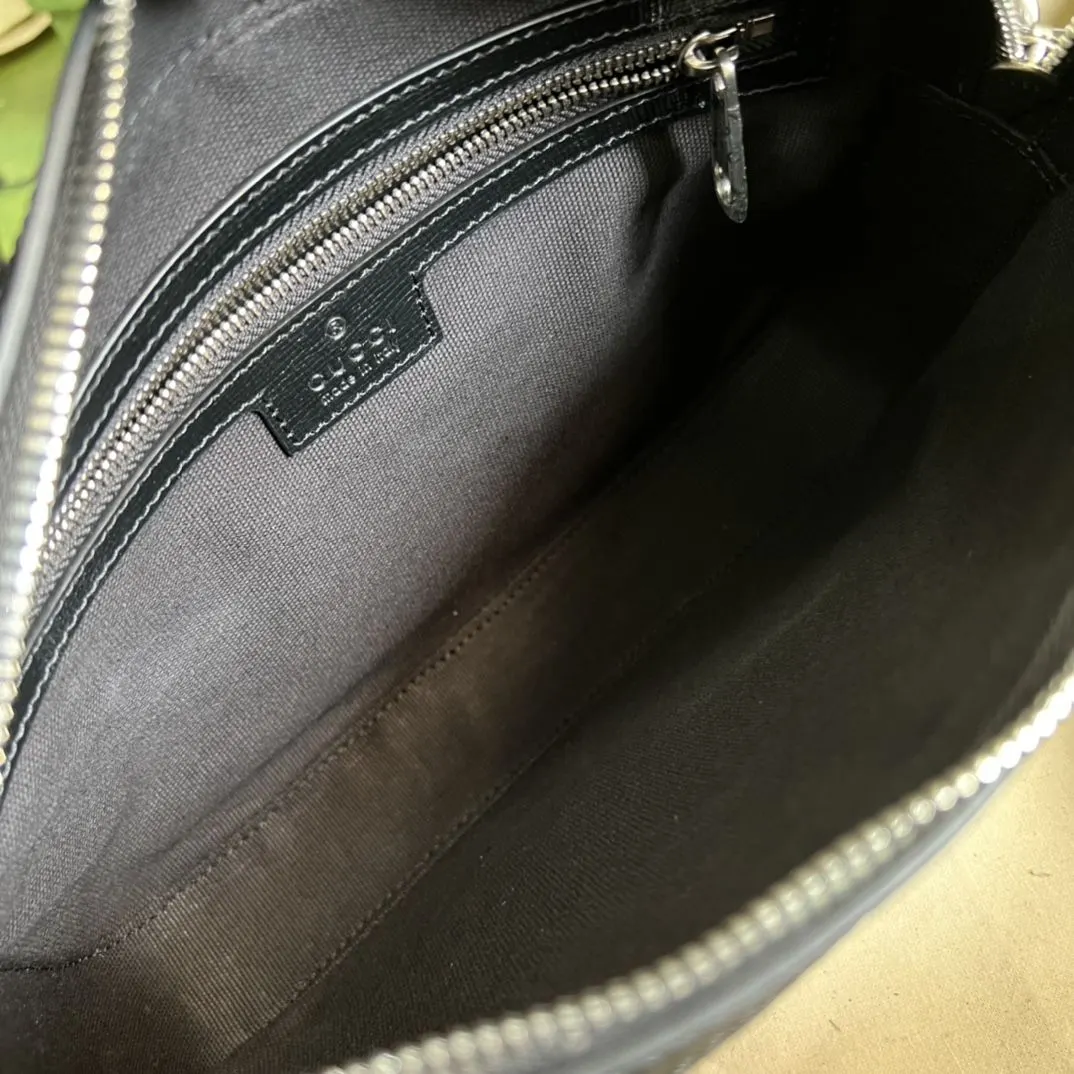 Gucci 斜挎包