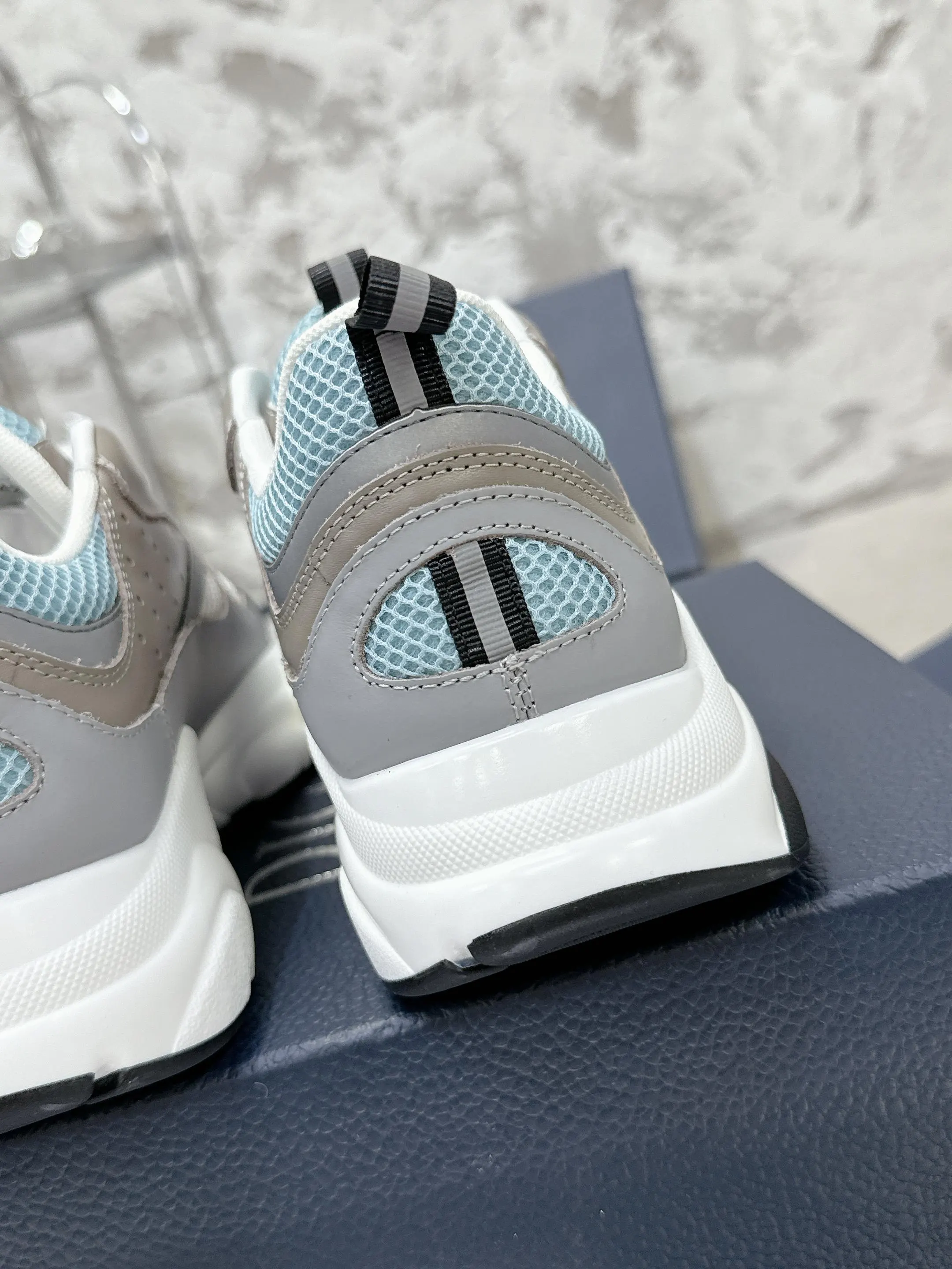 Dior B22 运动鞋