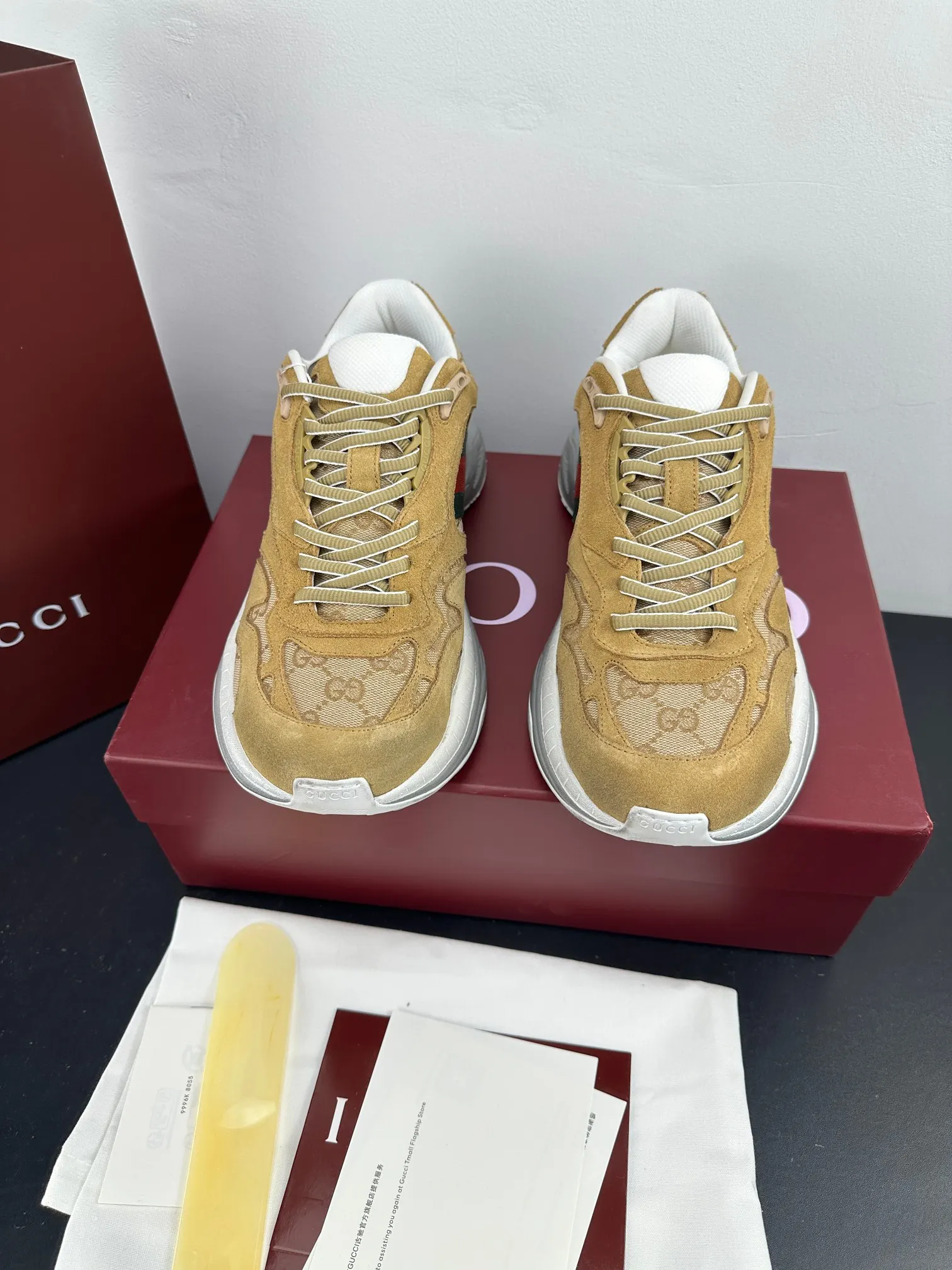 Gucci Logo休闲运动鞋