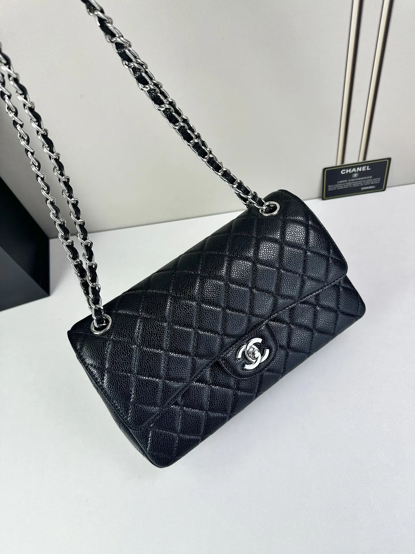 Chain Bag Classic Leather