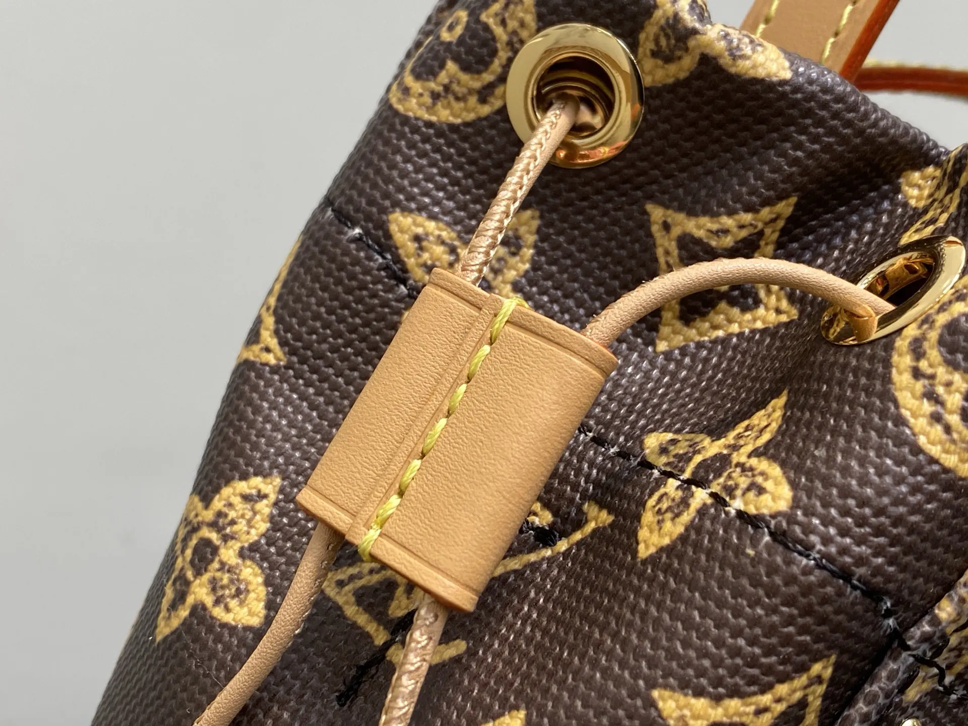 LV 棕色 老花 帆布 精品 老花棕色 链条水桶包 NOÉ TR 链条包 精致链条款