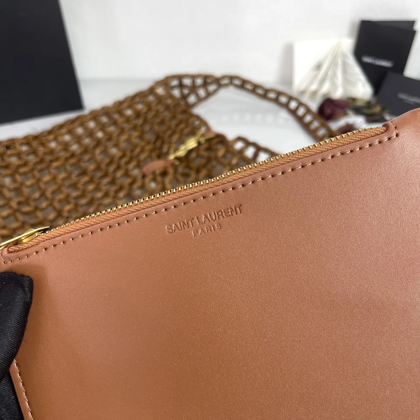 YSL Hobo 皮革 镂空感夏天背自带清凉 编号 腋下包 復古腋下背款