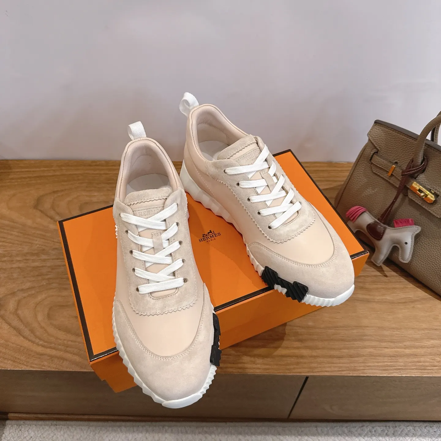 Hermès SS 运动鞋(數字3) Hermès SS 运动鞋(數字3)