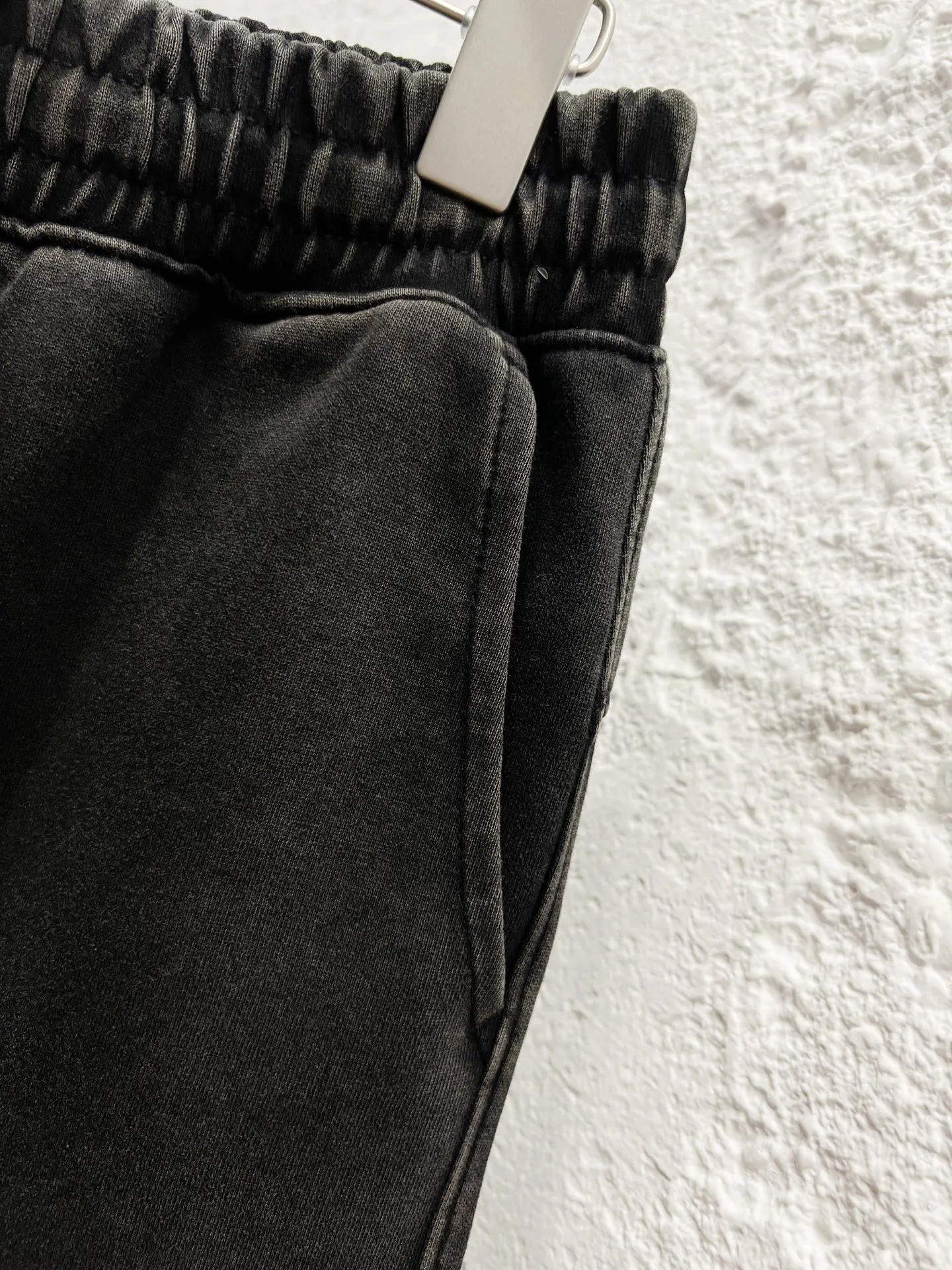 PRADA 短裤 休闲宽松款