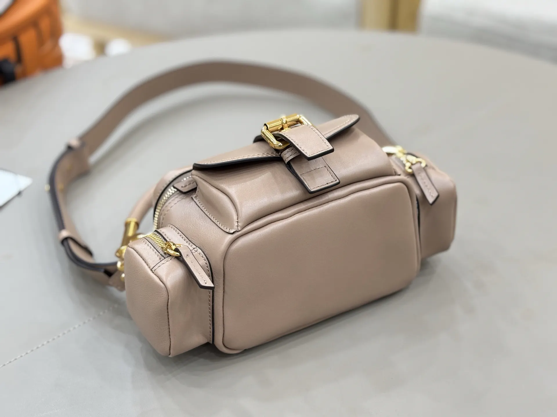 黑色 白色 Chloe Camera Bag 粉 斜背包 輕便斜挎款