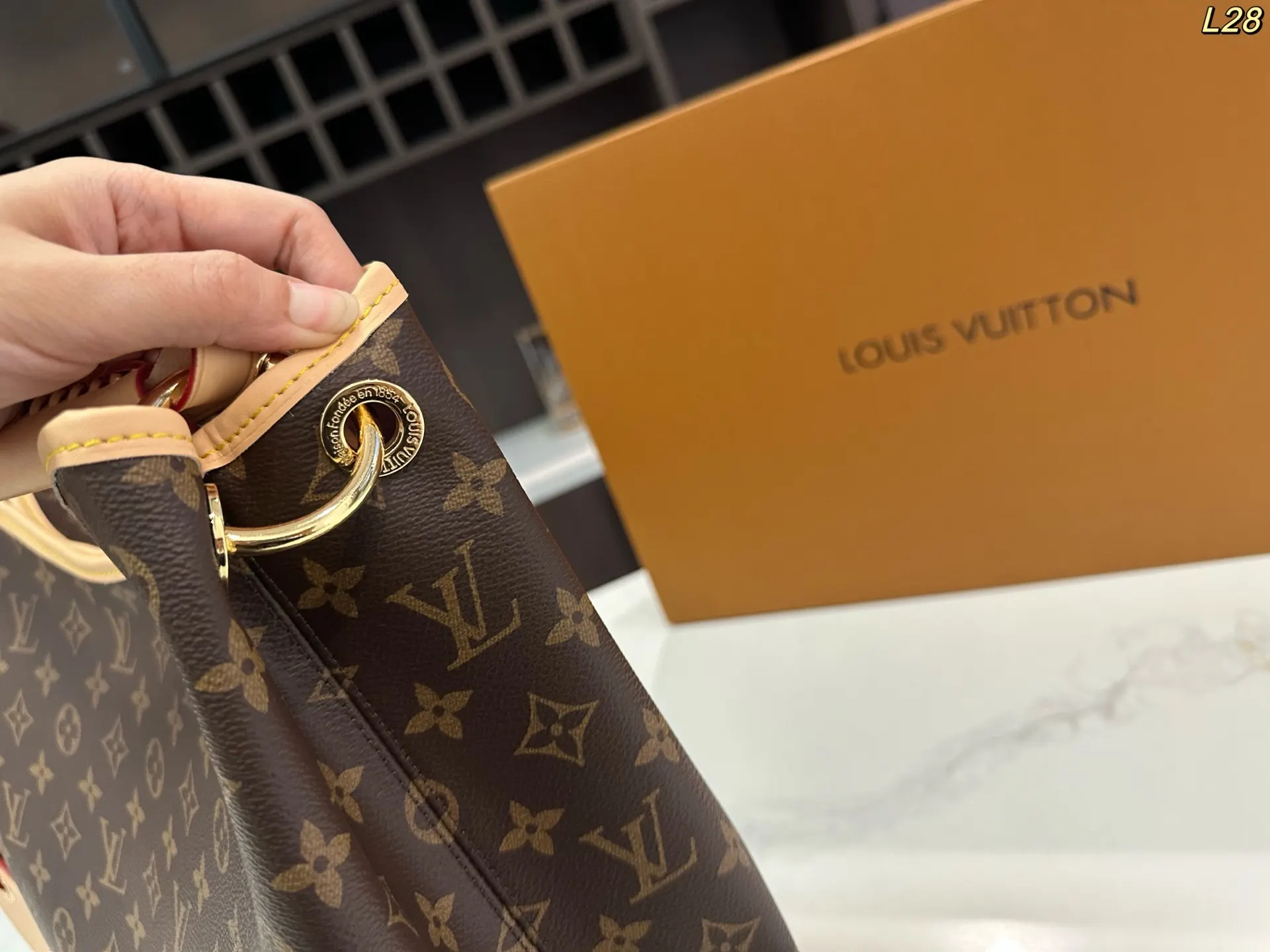 LV 老花 中古 购物袋 腋下包 复古腋下背款