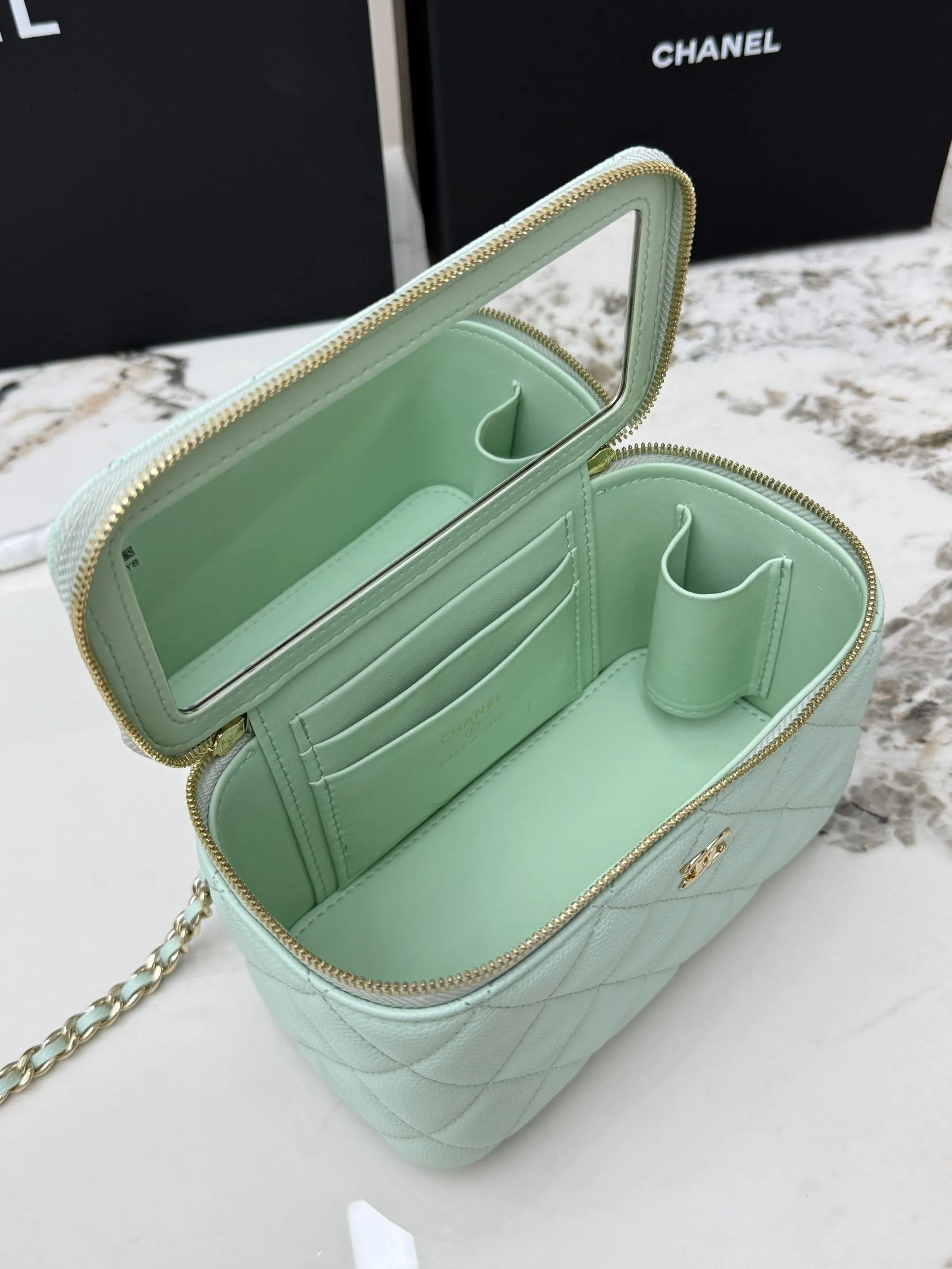CHANEL 金色 牛皮 鏈條包 精致鏈條款