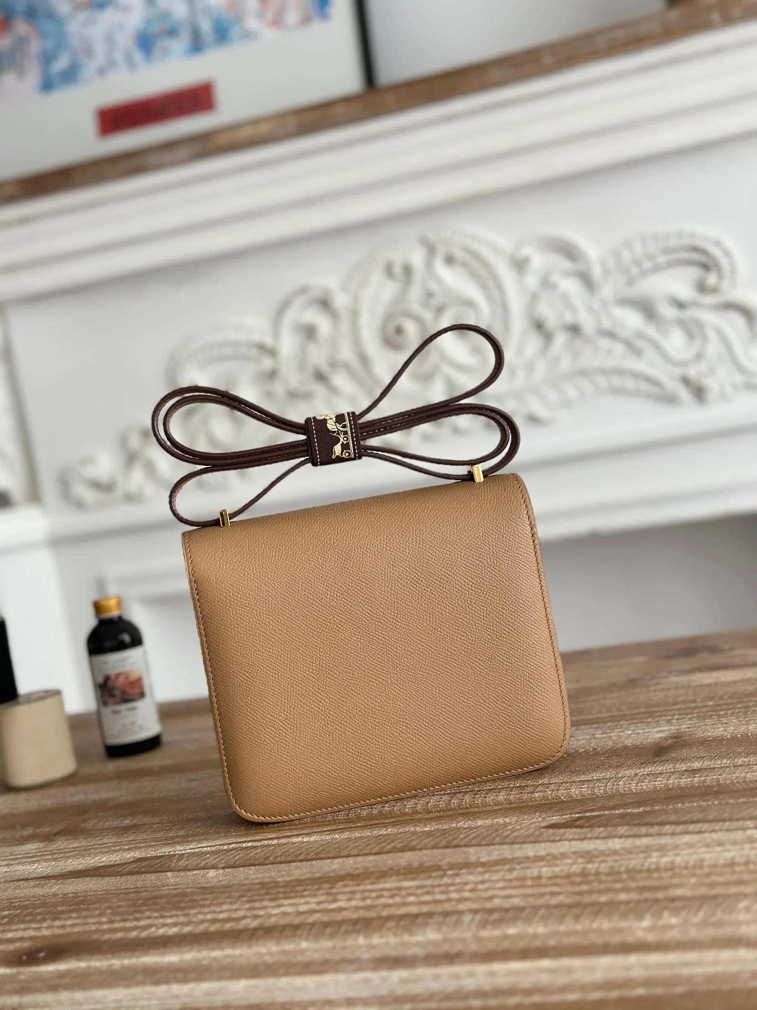 Hermès Constance 奶茶色 Epsom掌纹牛皮 斜挎包 19cm