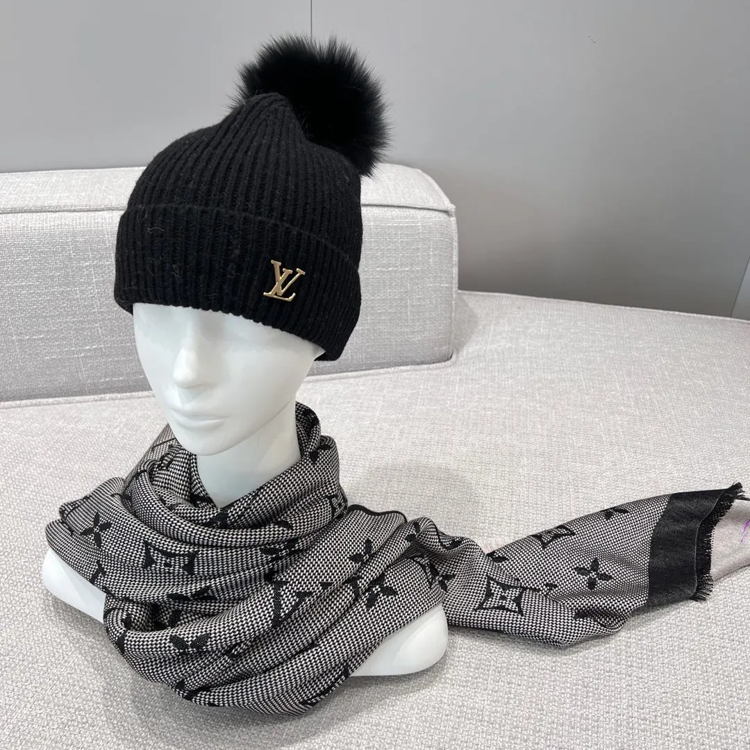 Louis Vuitton 羊毛 提花 Mo字母 披肩 保暖披肩 围巾