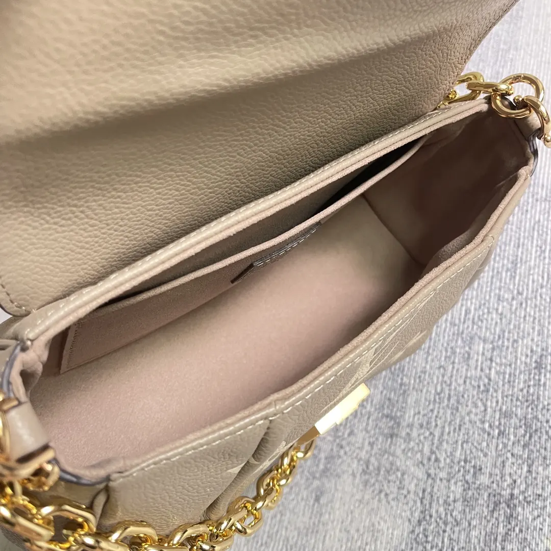 Black Gray Chain Bag