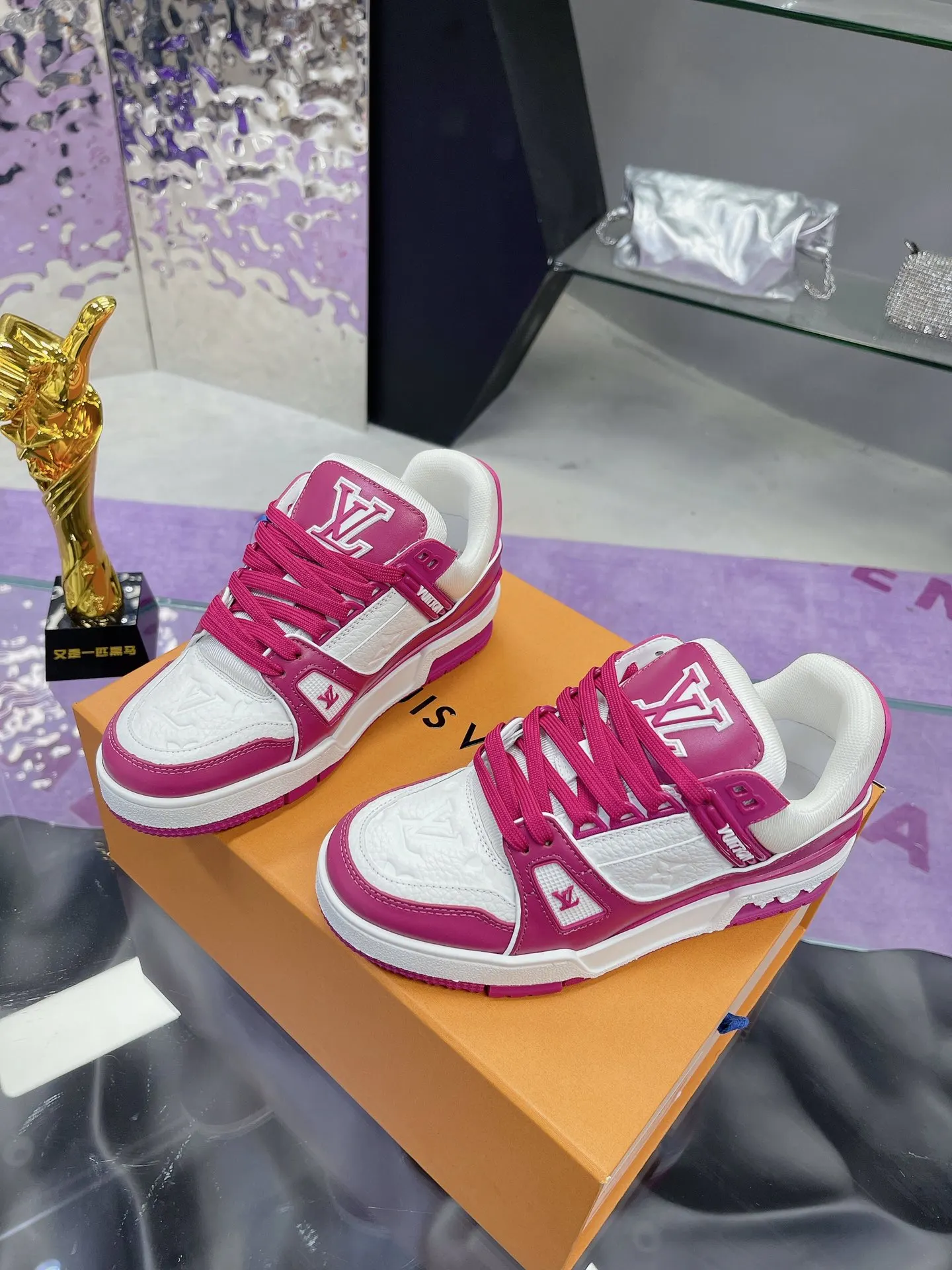 Louis Vuitton Sneakers