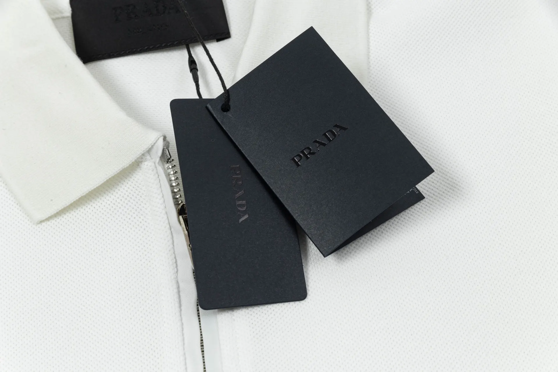 PRADA 字母钢印 Re-Nylon尼龙 棉质 针织衫 休闲百搭款