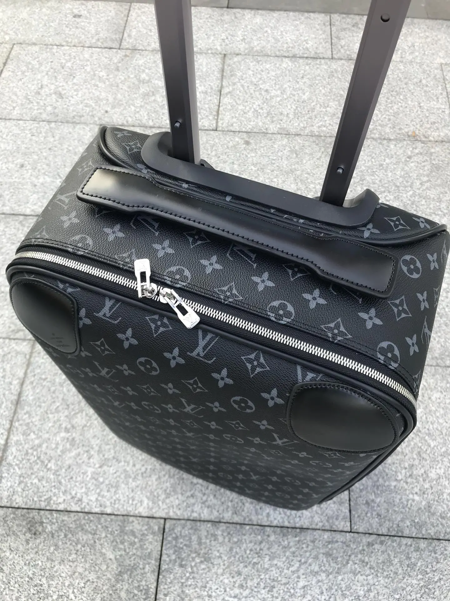 LV 帆布 超耐磨损万向轮 灵活出行 加厚全鋁合金 化妝包 便携收納款