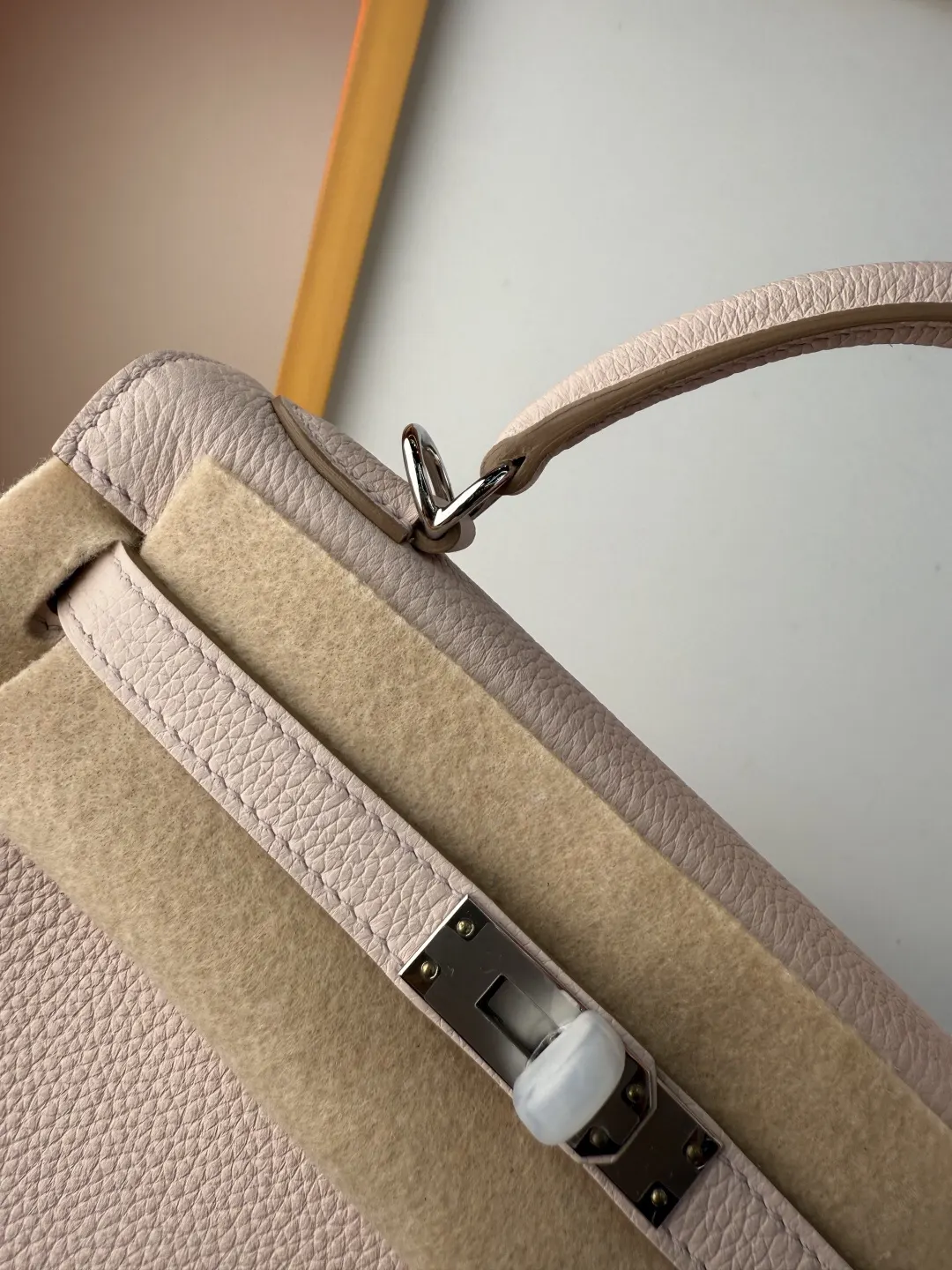 Hermès Kelly Top Handle Bag Classic Leather