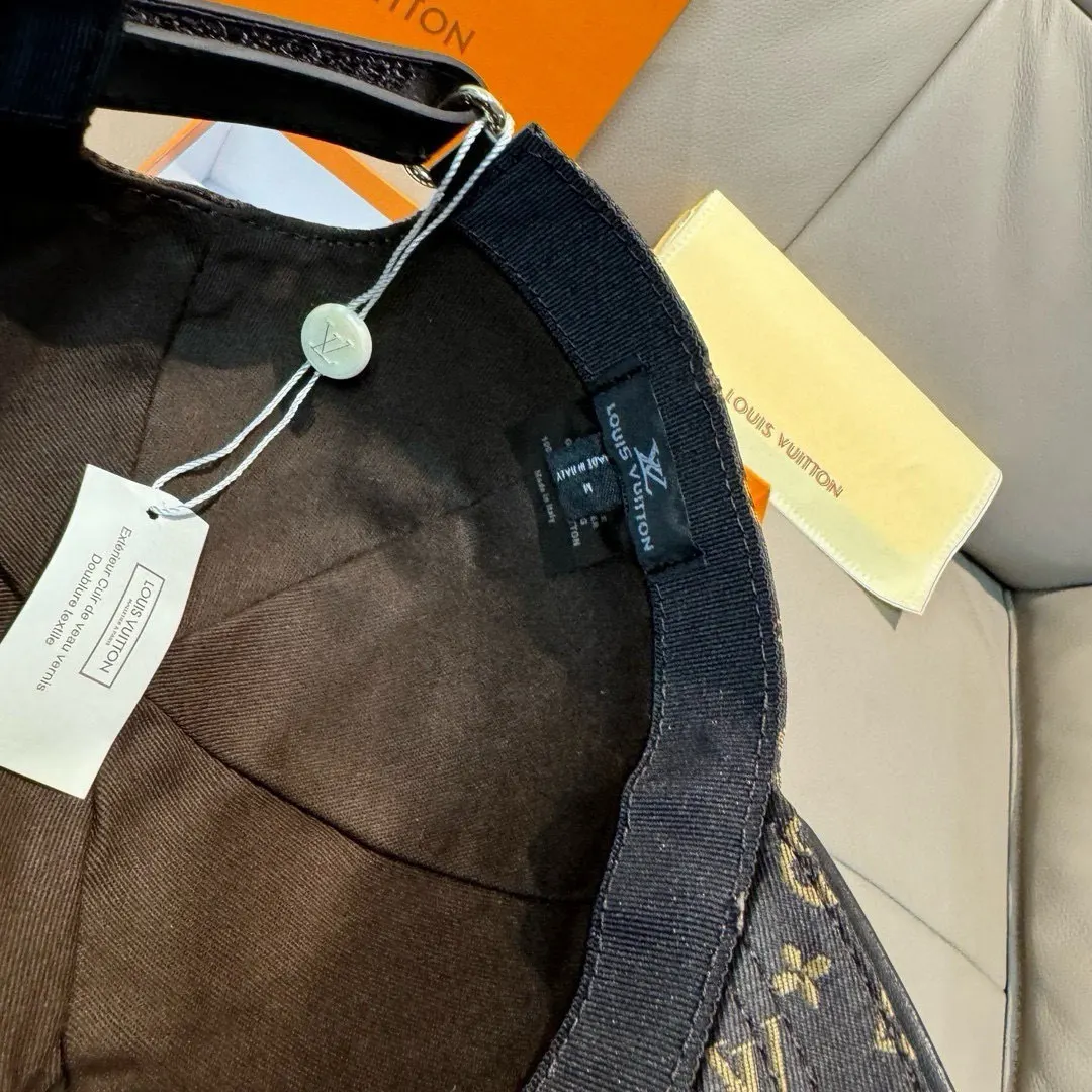 Louis Vuitton Fashion Item Casual Leather