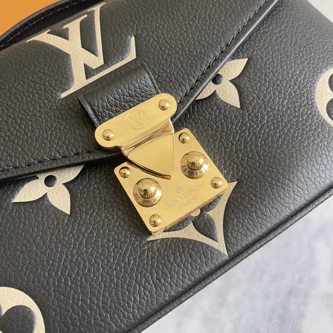 Black Chain Bag Leather