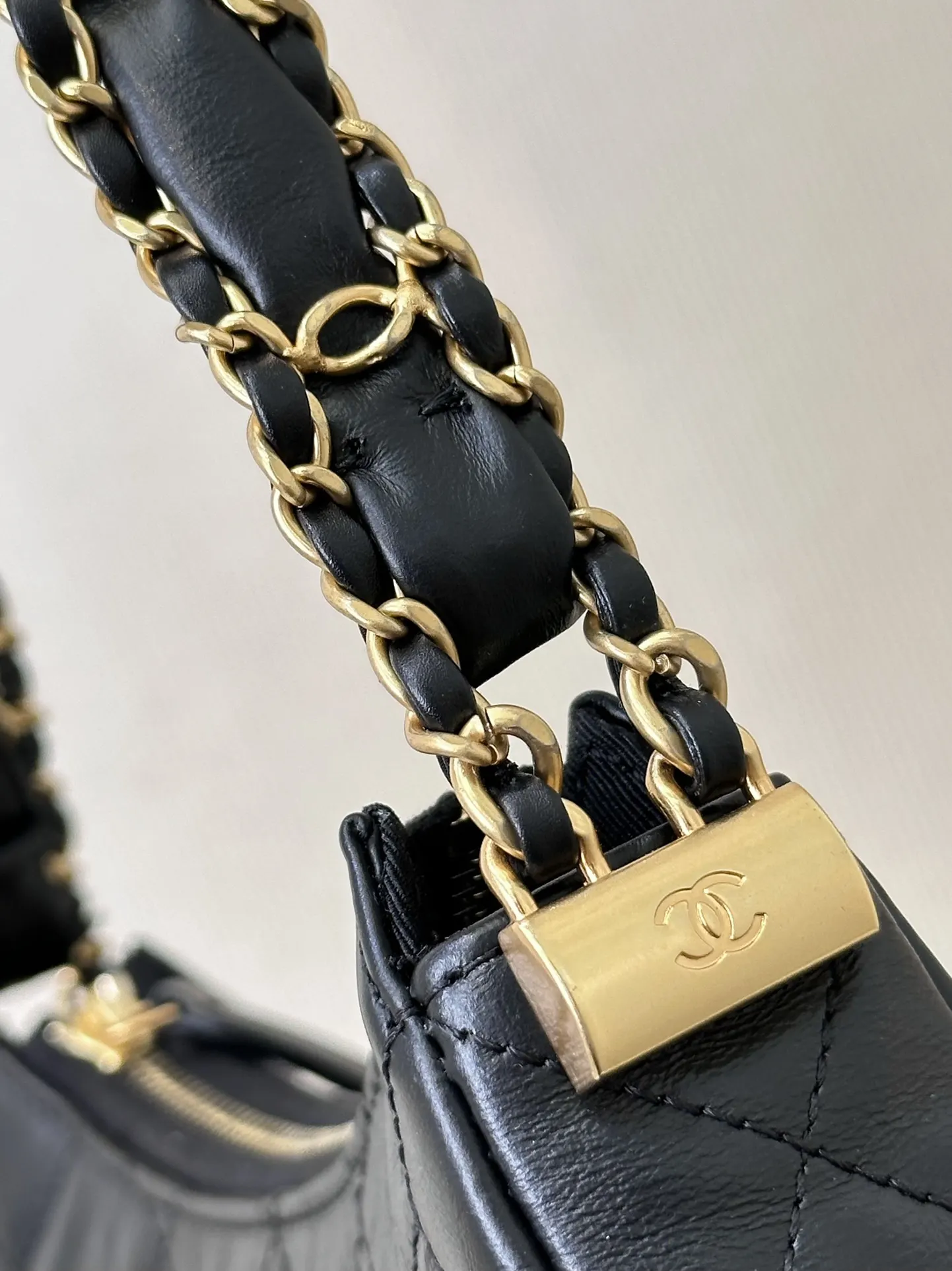 Chanel Hobo Shoulder Bag Vintage Leather