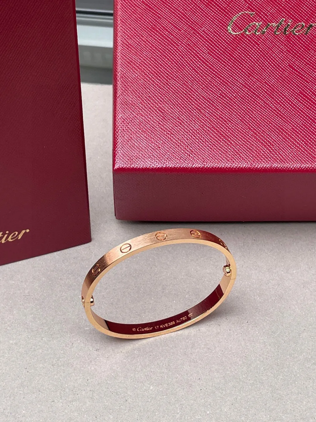 Cartier 手鐲 精致腕饰款