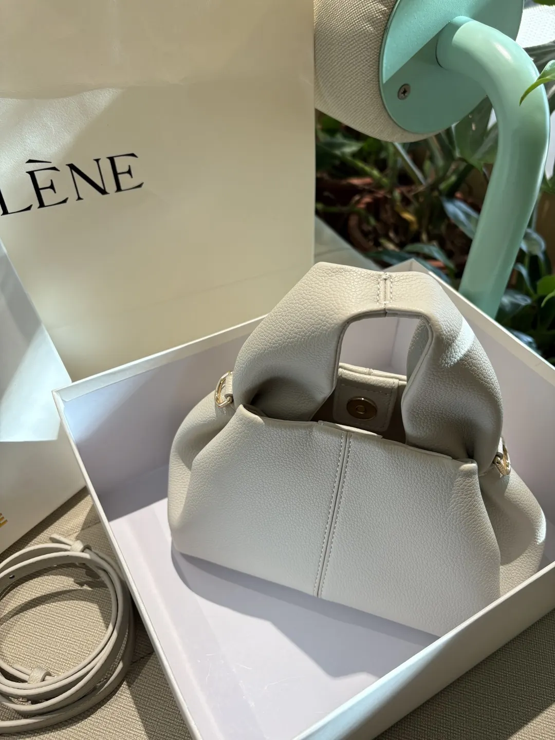 皮革 高 POLENE｜波灵恩云朵包 Nu er 斜背包 輕便斜挎款