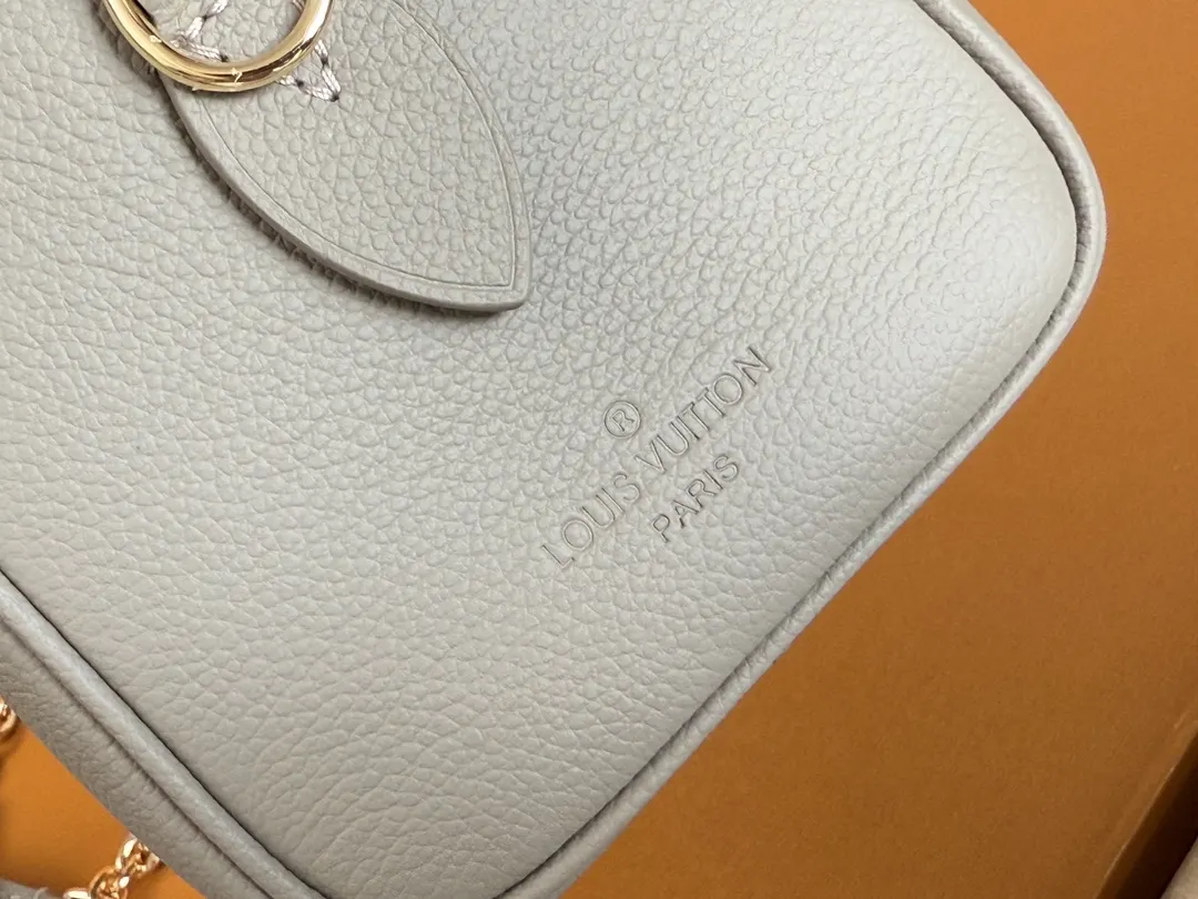 Louis Vuitton Suitcase Travel Lightweight Leather