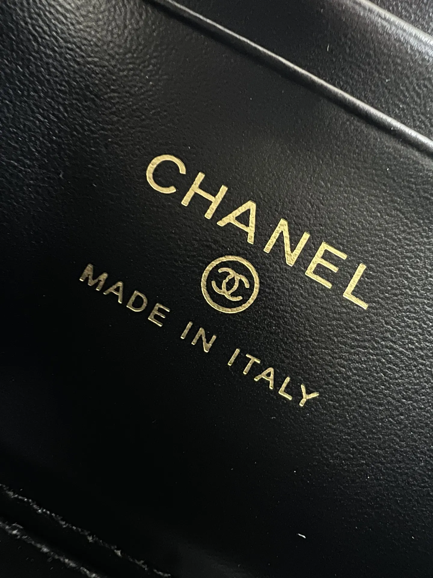 Chanel 小牛皮鏈條包 單肩斜挎