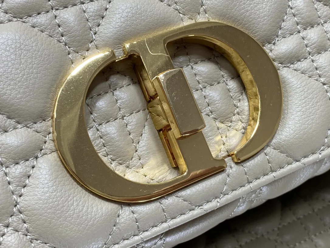 Dior Caro 皮革 鏈條包(數字4) Dior Caro 皮革 鏈條包(數字4)