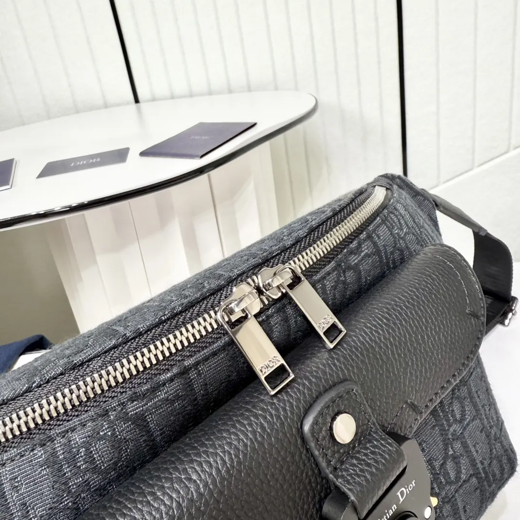 Black Organizer Pouch Travel Leather