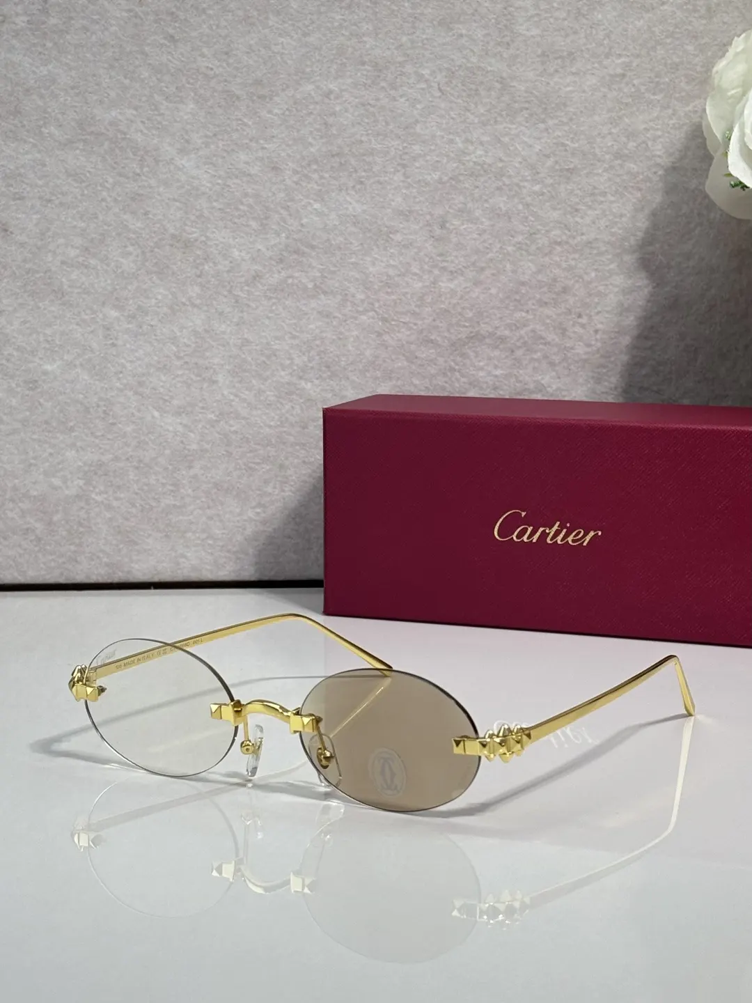 Cartier 墨镜 時尚防晒款