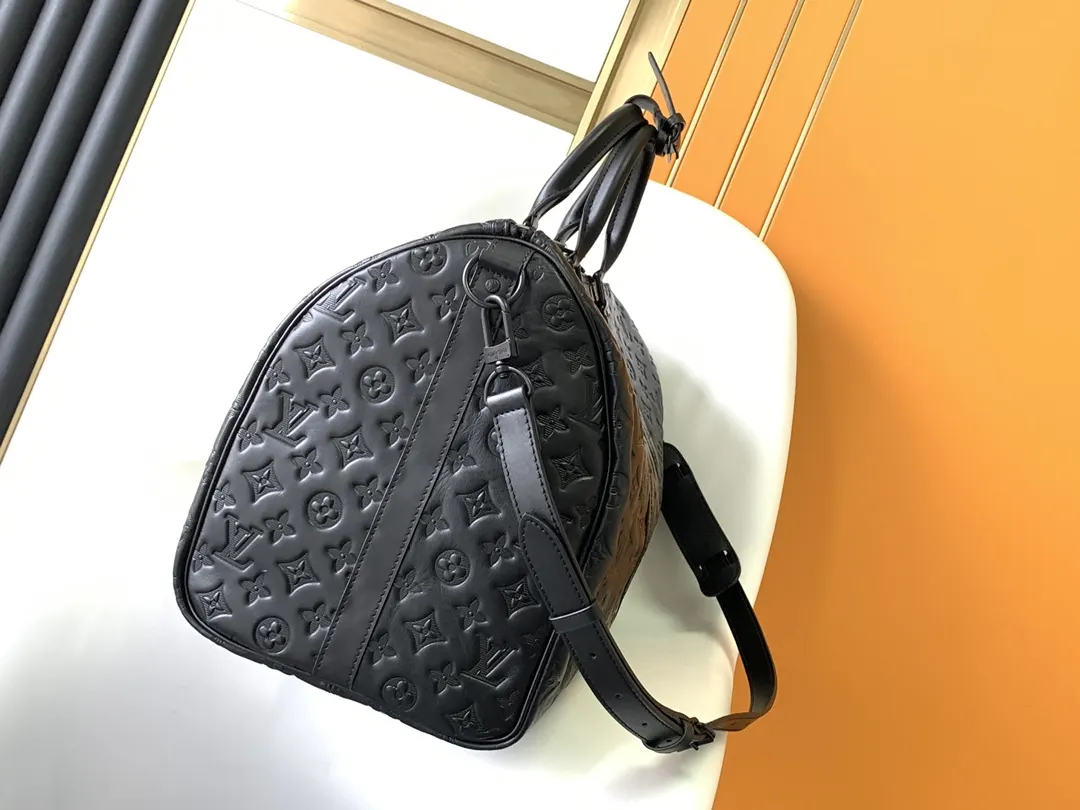 Fashion Item Travel