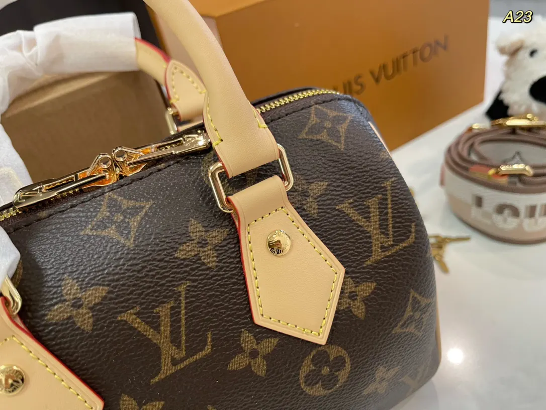 Louis Vuitton Fashion Item Travel Image 9 Louis Vuitton Fashion Item Travel Image 9