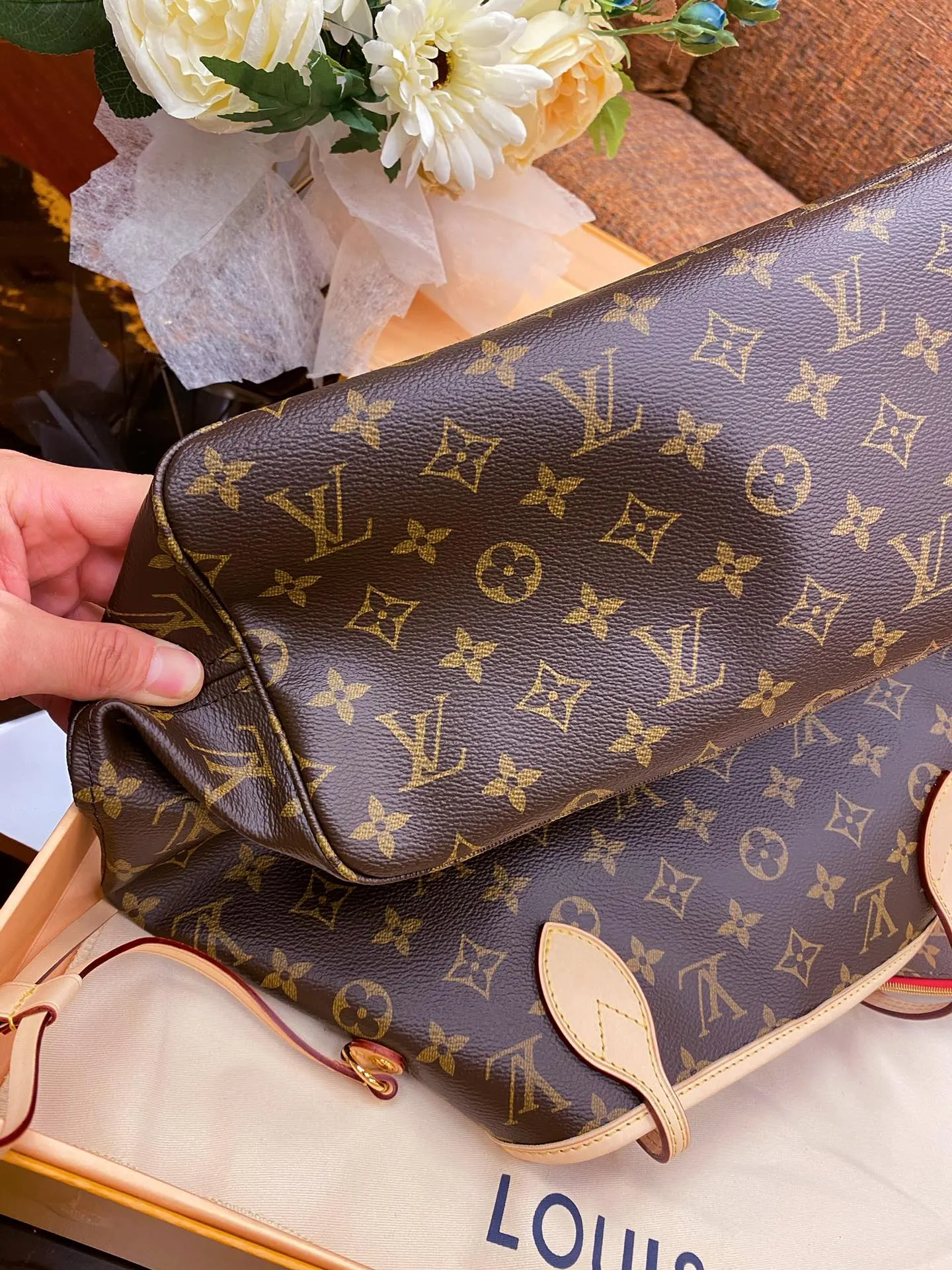 Neverfull 旅行袋 大容量旅行款