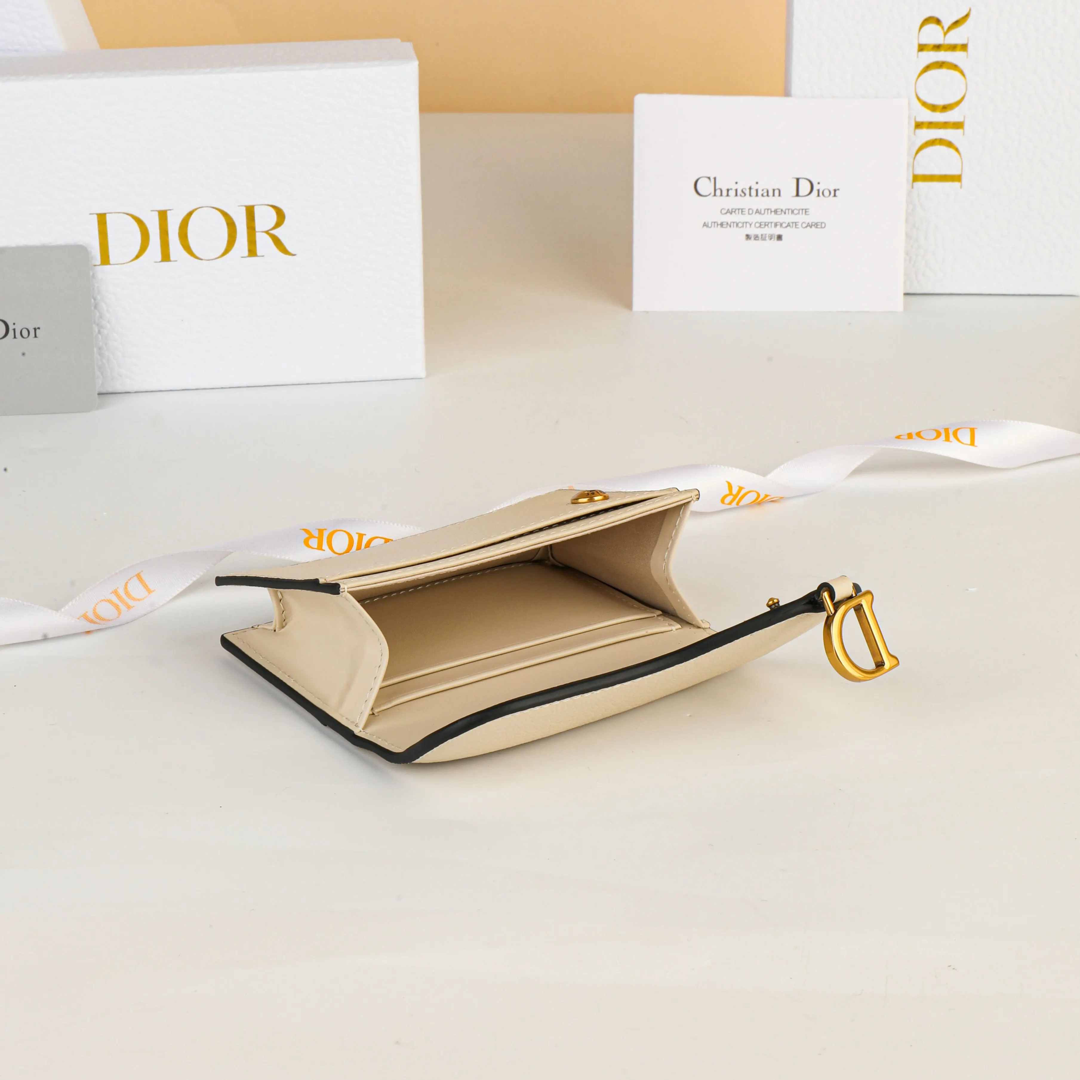 Dior Saddle 米色 皮革 钱包