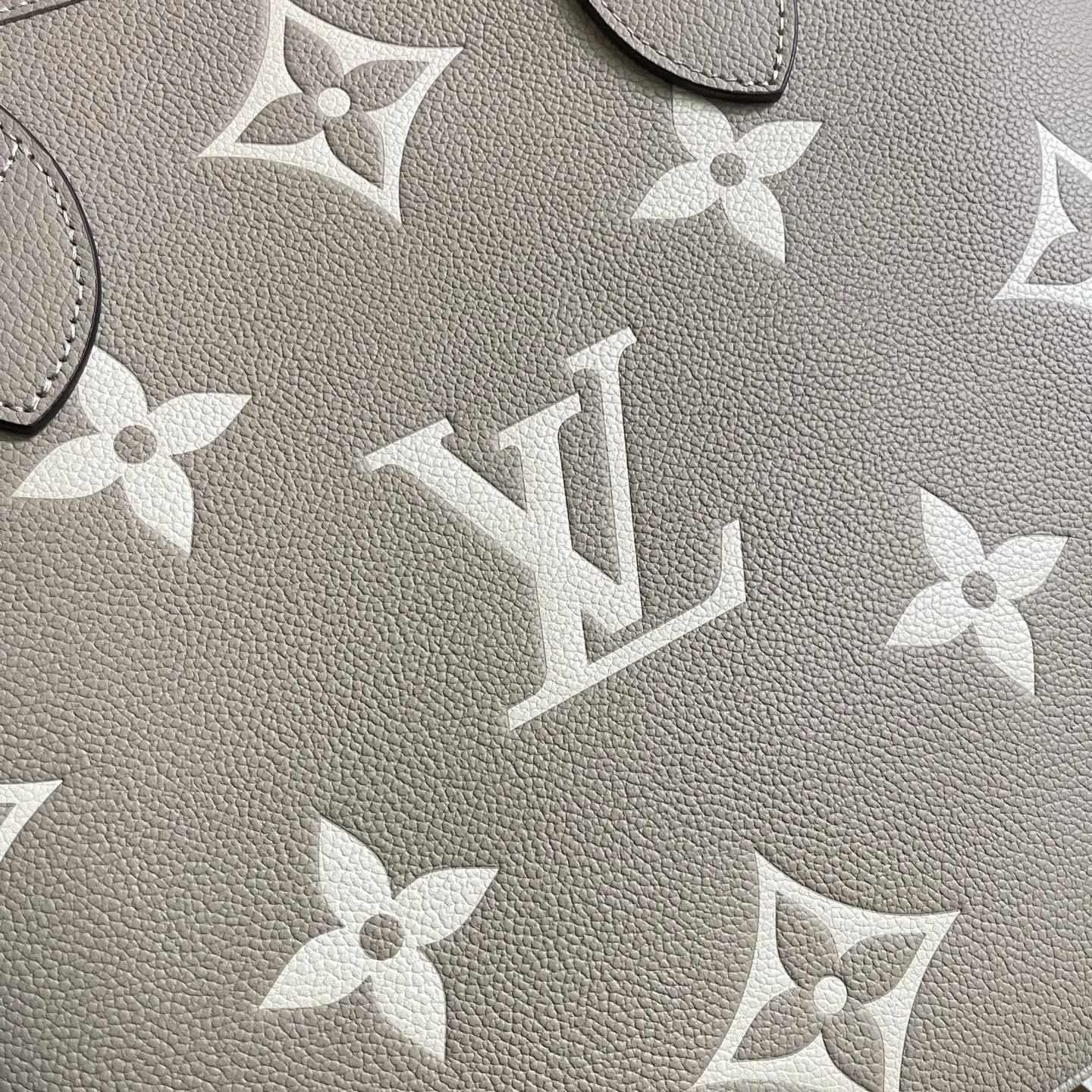 Neverfull 黑色 米白 手拿包 精致手拿款