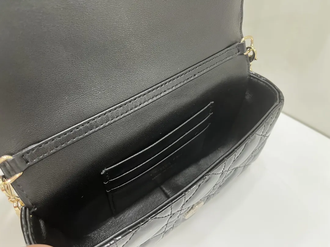 Dior Chain Bag Leather Image 8 Dior Chain Bag Leather Image 8