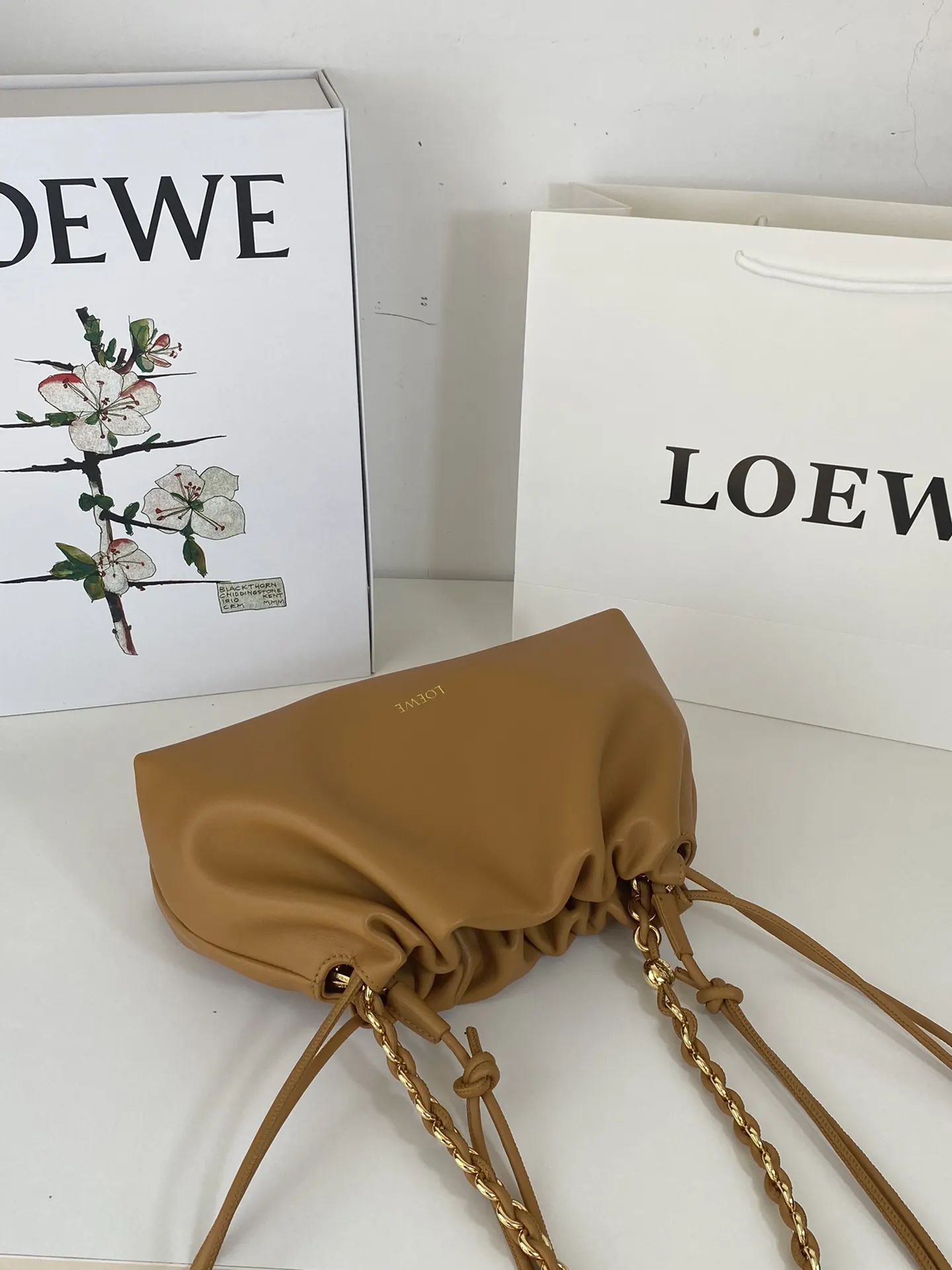 羊皮 Flamenco Purse 云朵包 采用褶 链条包 精致链条款