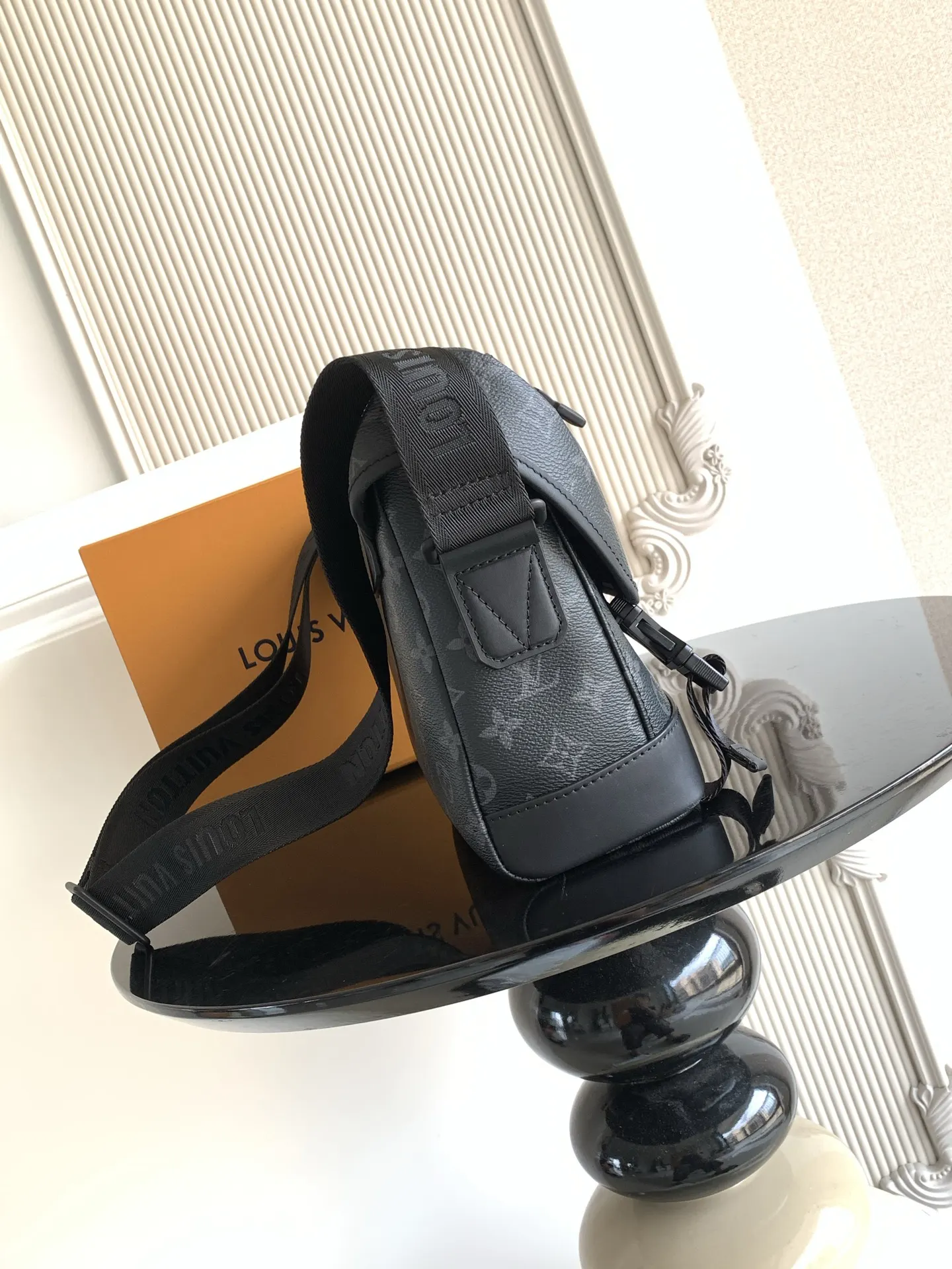 LV accessories single item Image 2 LV accessories single item Image 2